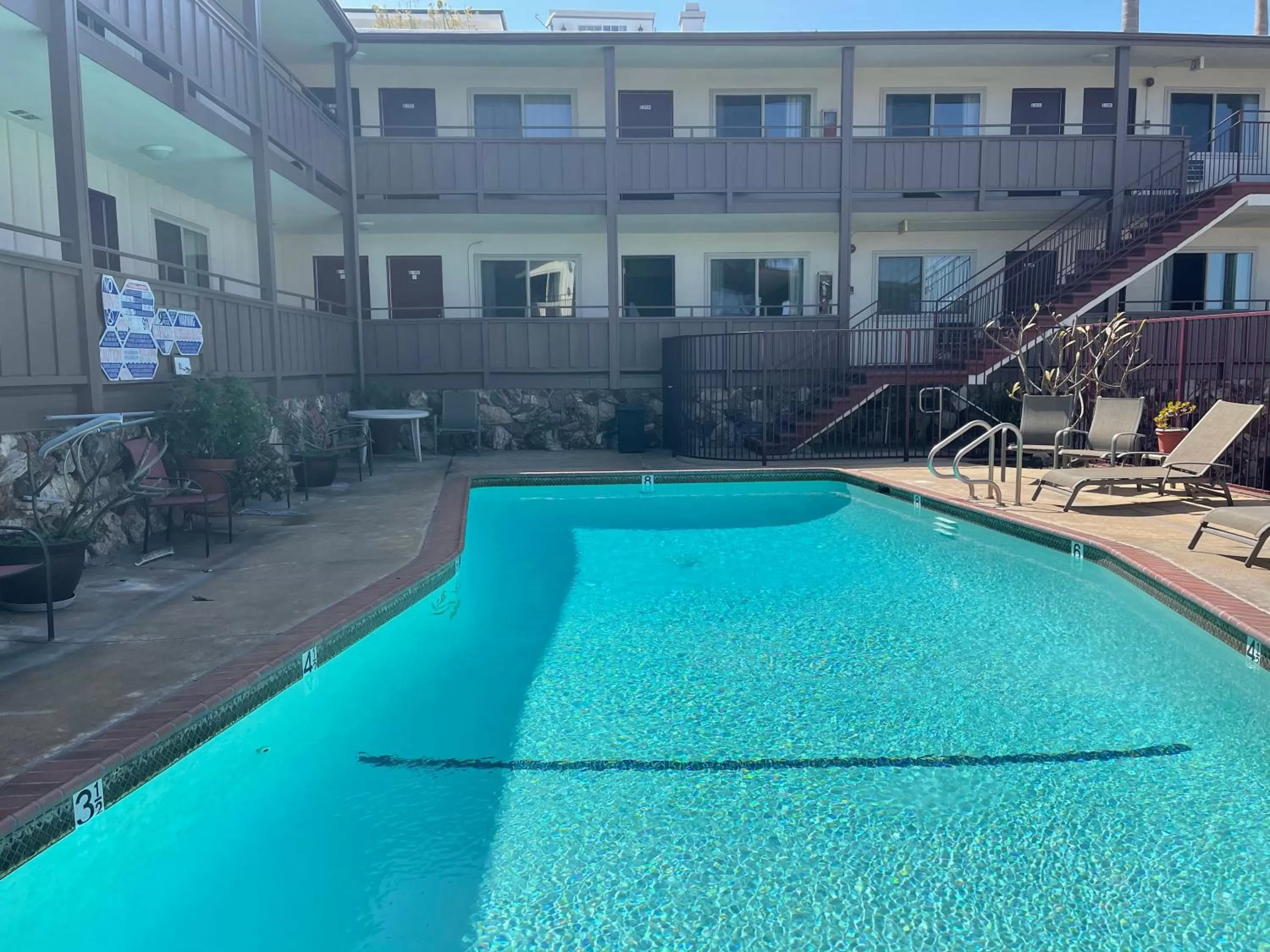 Property building in Seahorse Inn Manhattan Beach - LAX