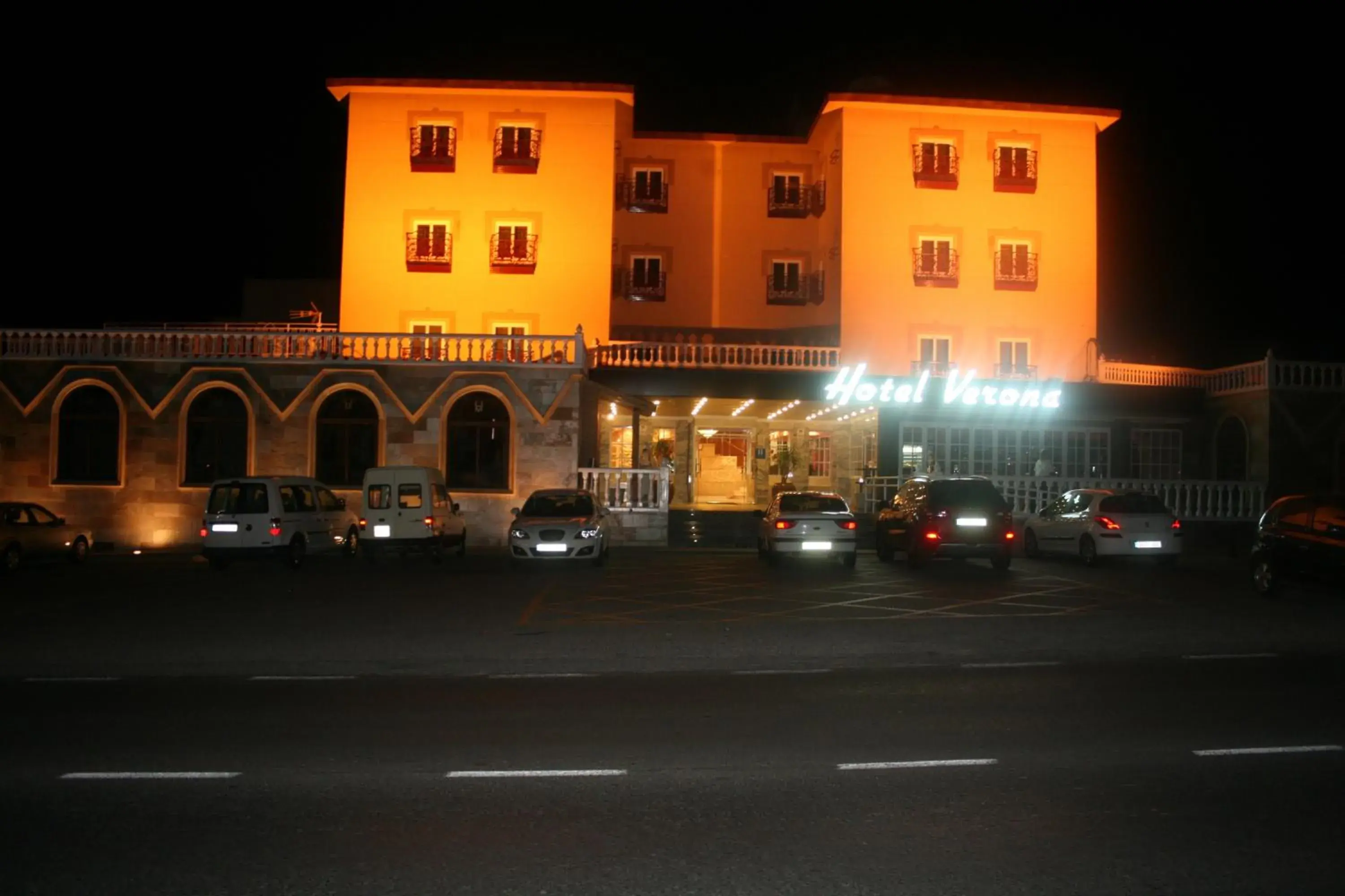 Property Building in Hotel Verona