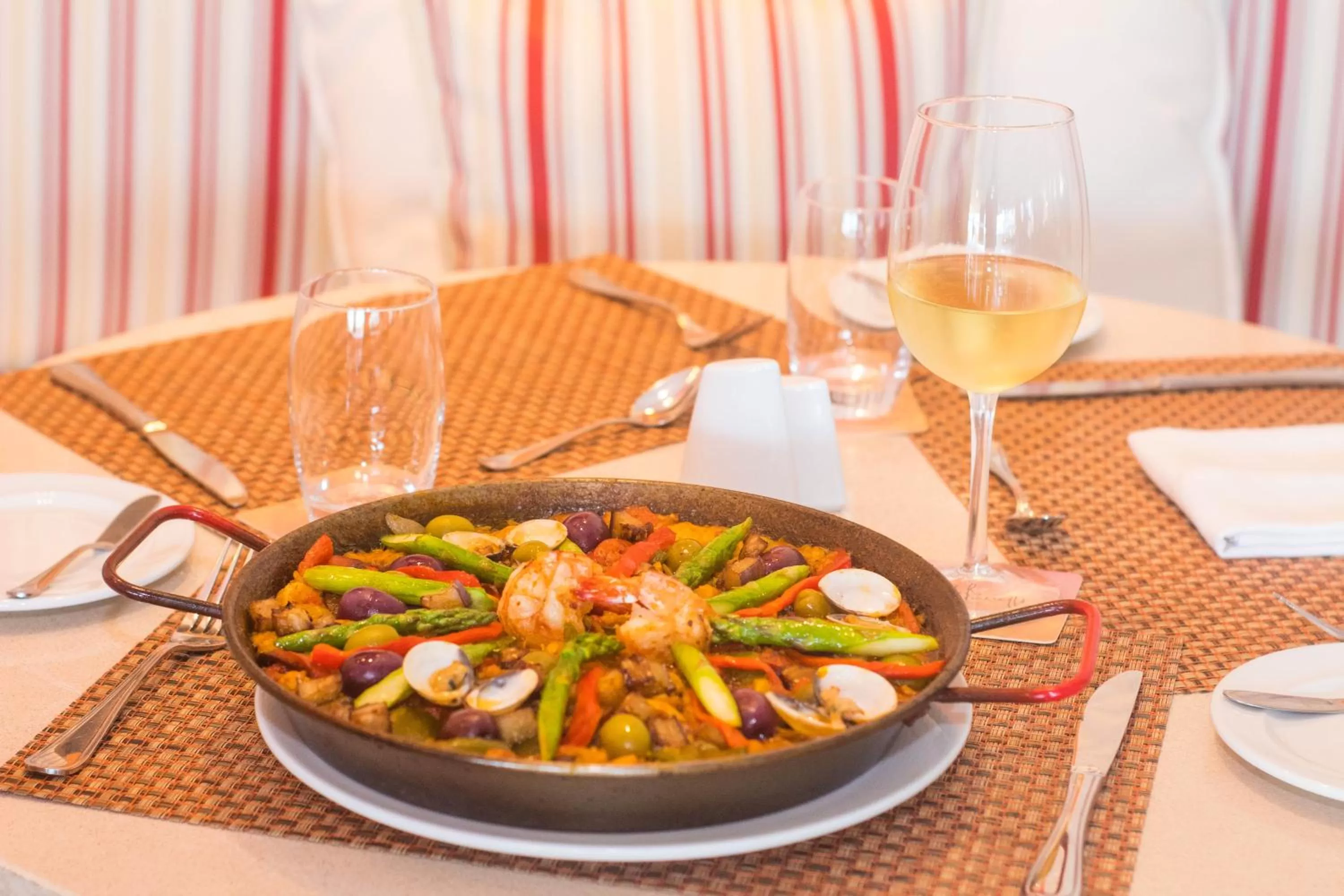 Restaurant/places to eat in Radisson Cartagena Ocean Pavillion Hotel