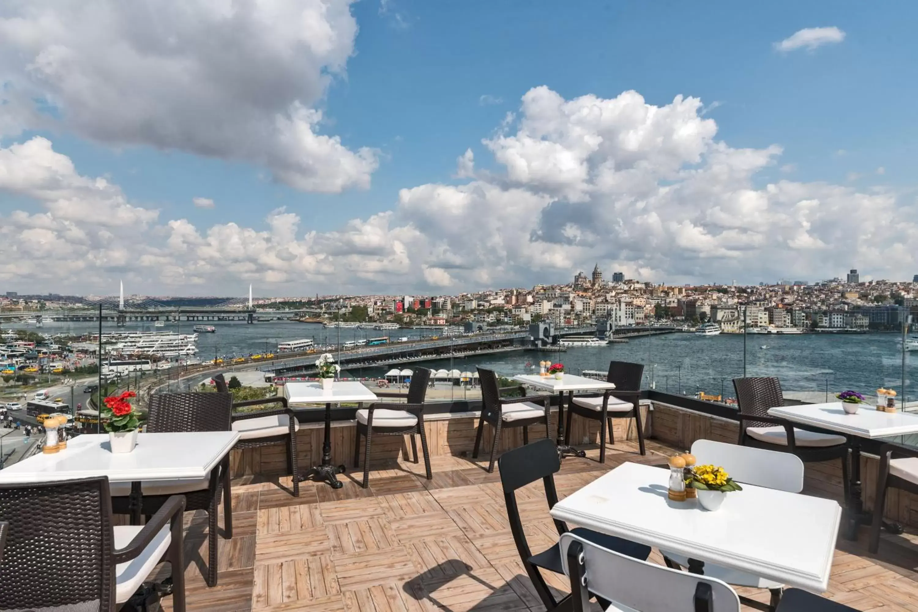City view, Restaurant/Places to Eat in Alpek Hotel
