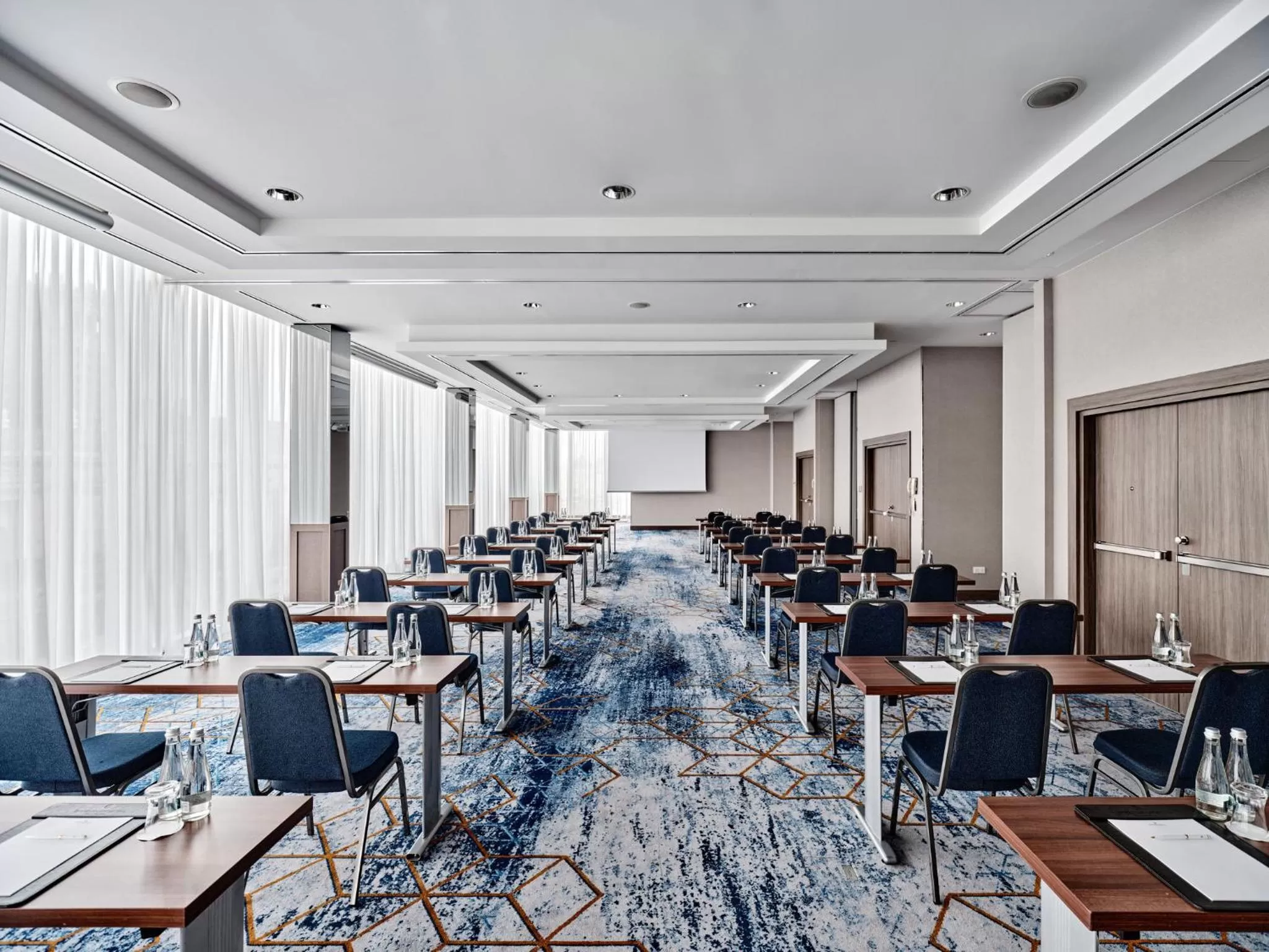 Meeting/conference room in InterContinental Warszawa by IHG