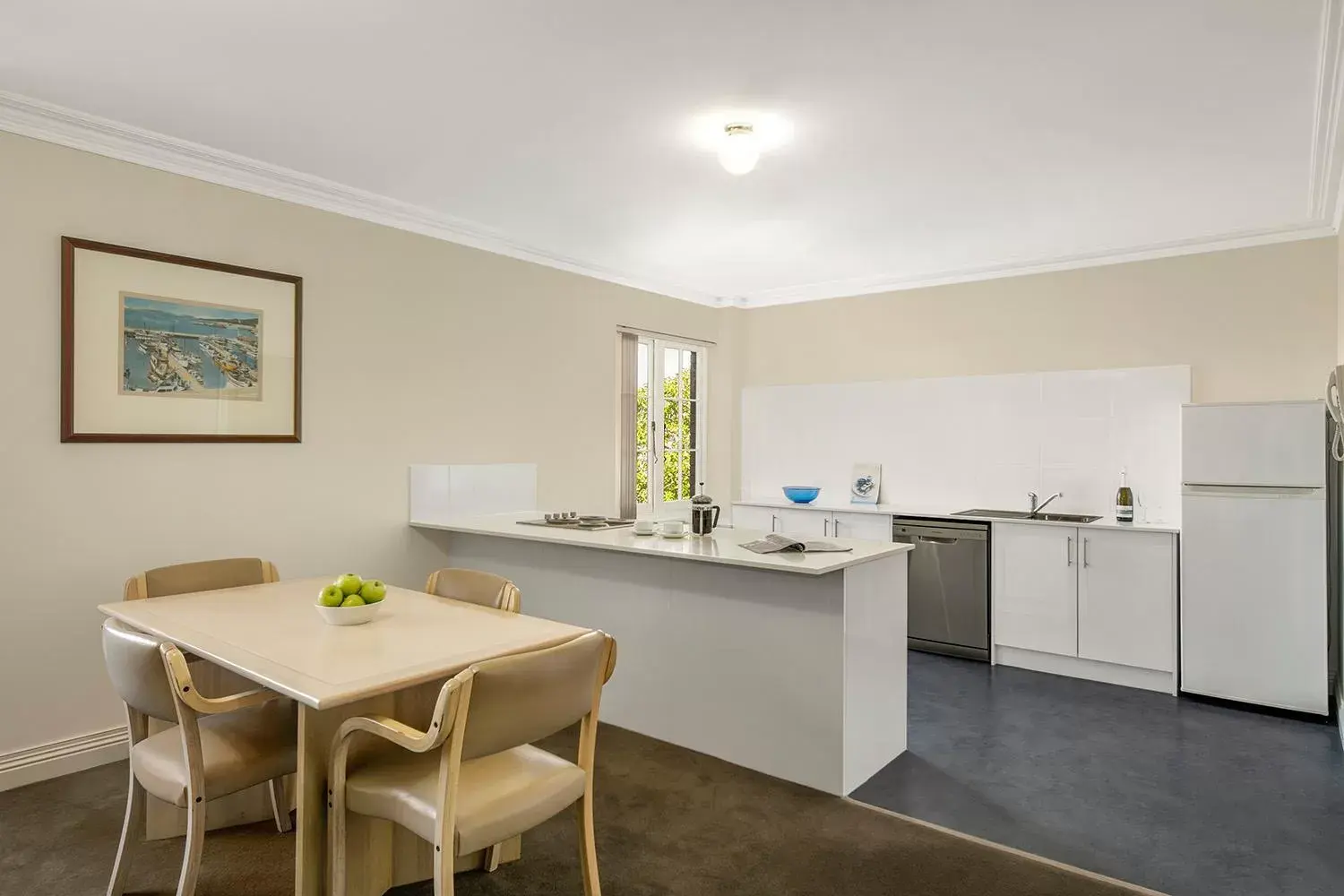 Dining area, Kitchen/Kitchenette in Quest Trinity House