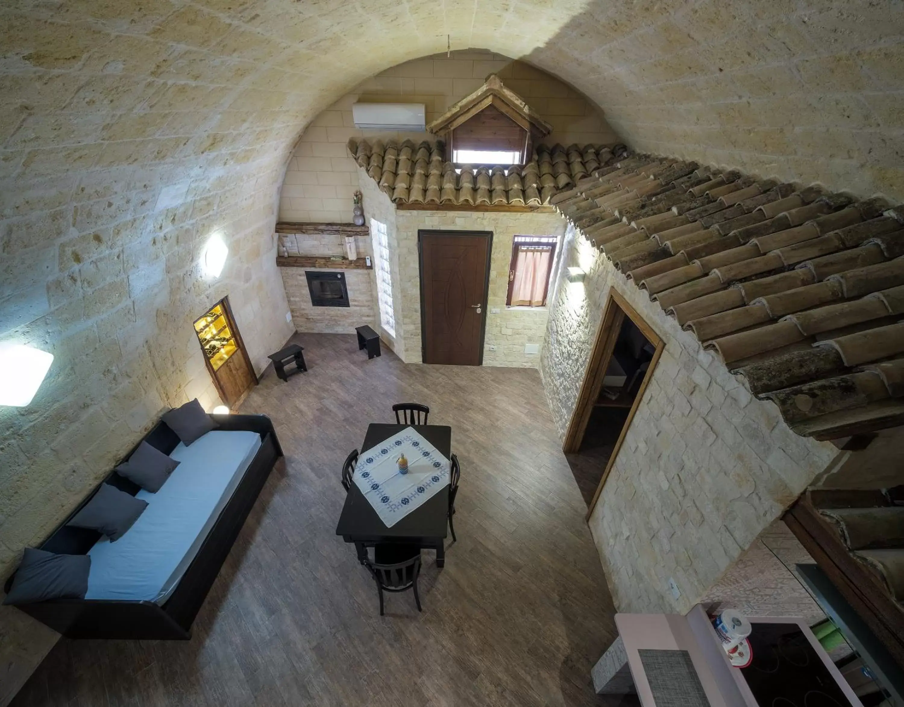 Seating Area in ROBERTO's Guest House