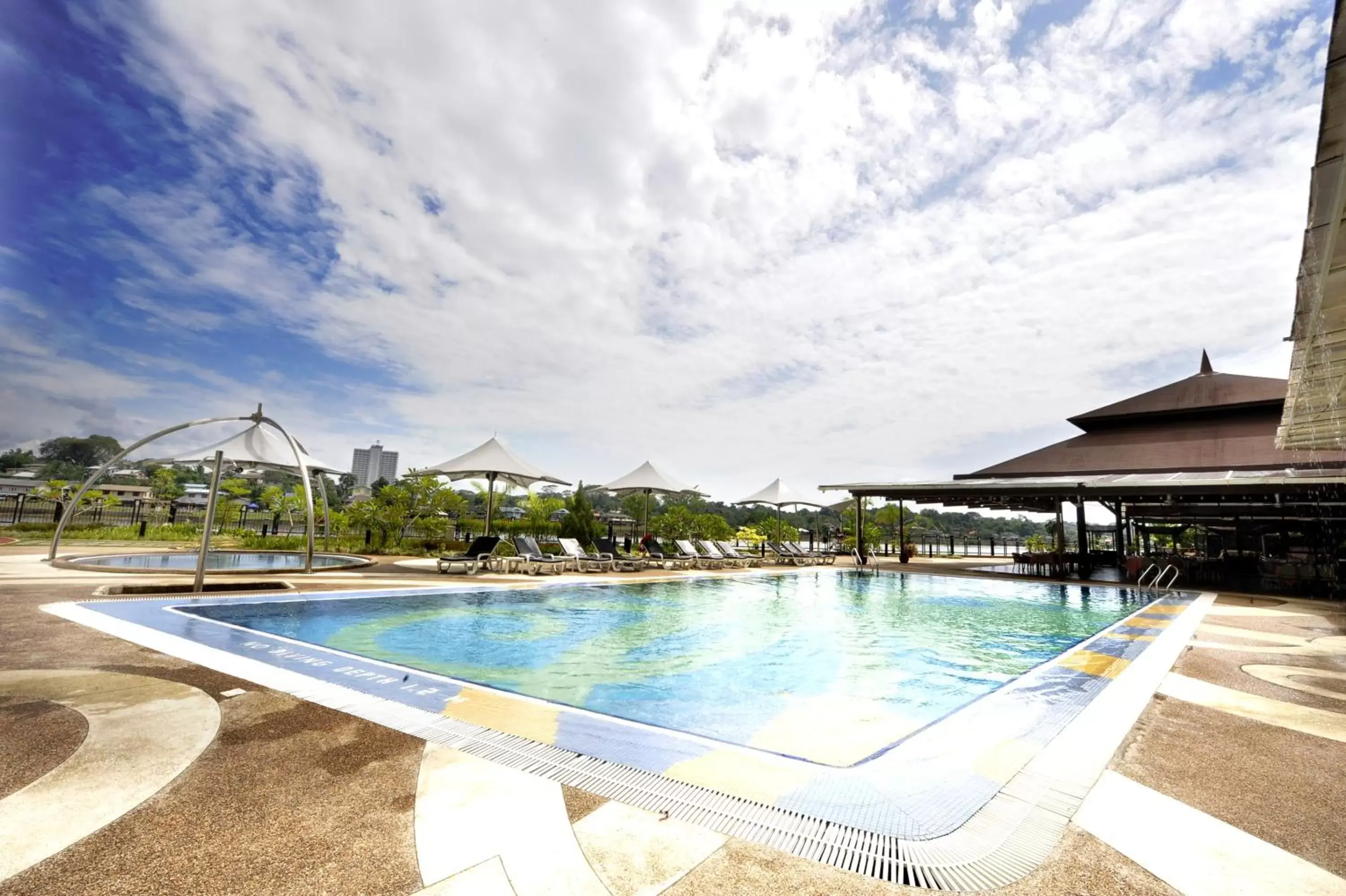 Swimming Pool in Grand Margherita Hotel