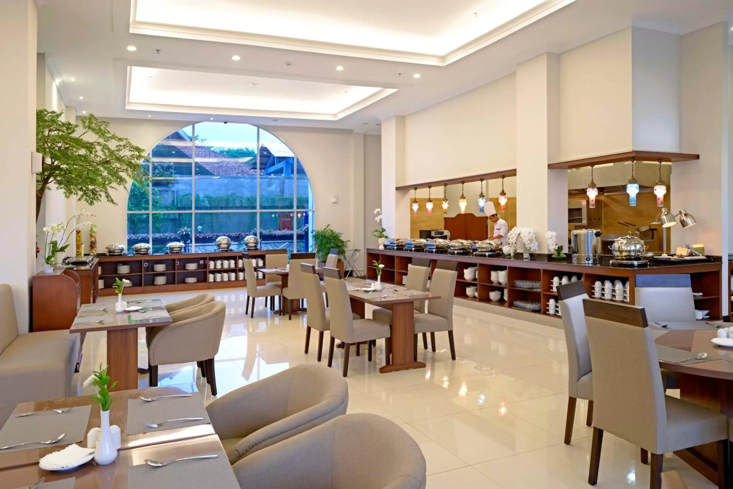 On site, Restaurant/Places to Eat in The Sahira Hotel Syariah