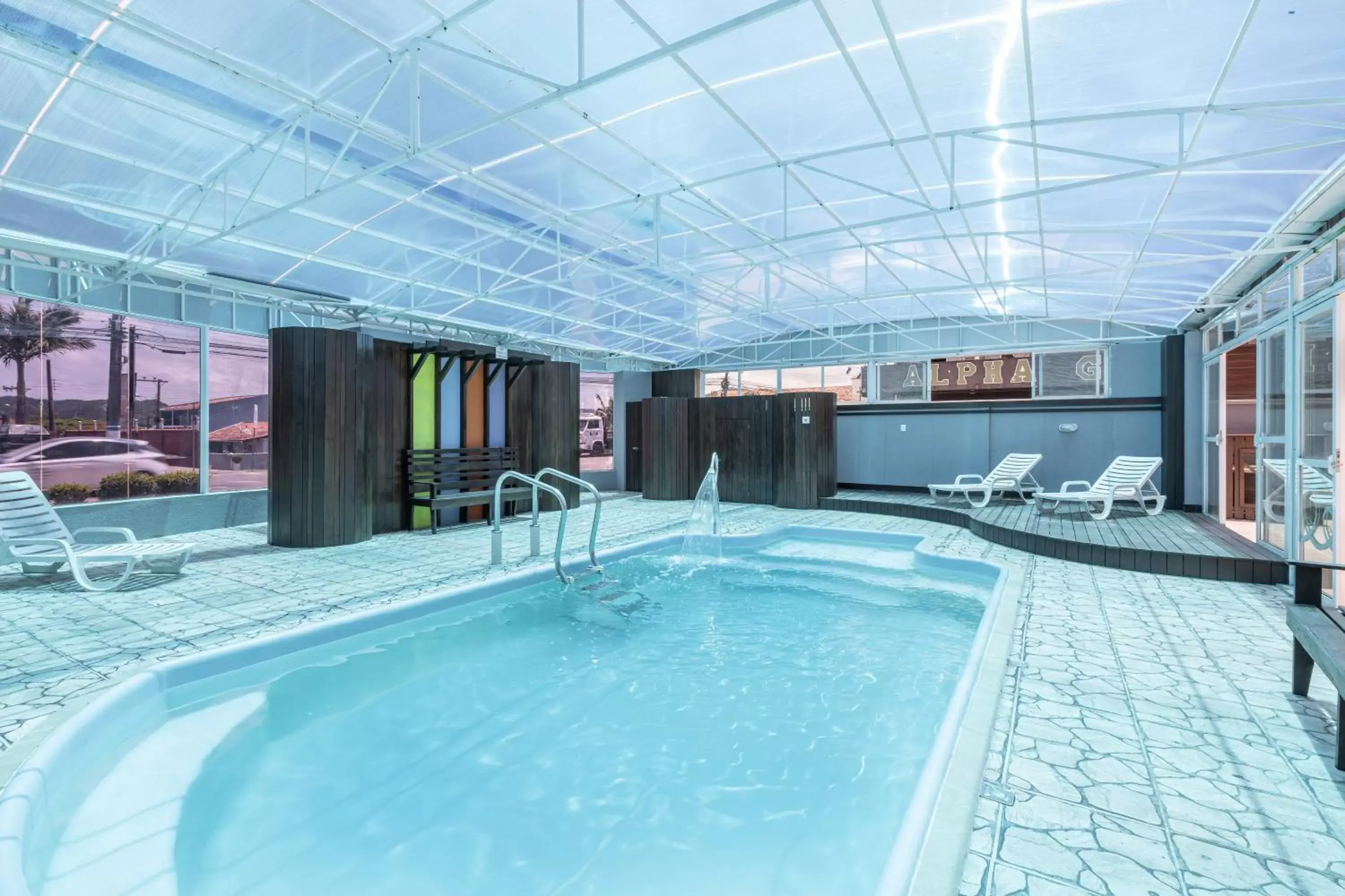 Swimming Pool in Hotel Conexão
