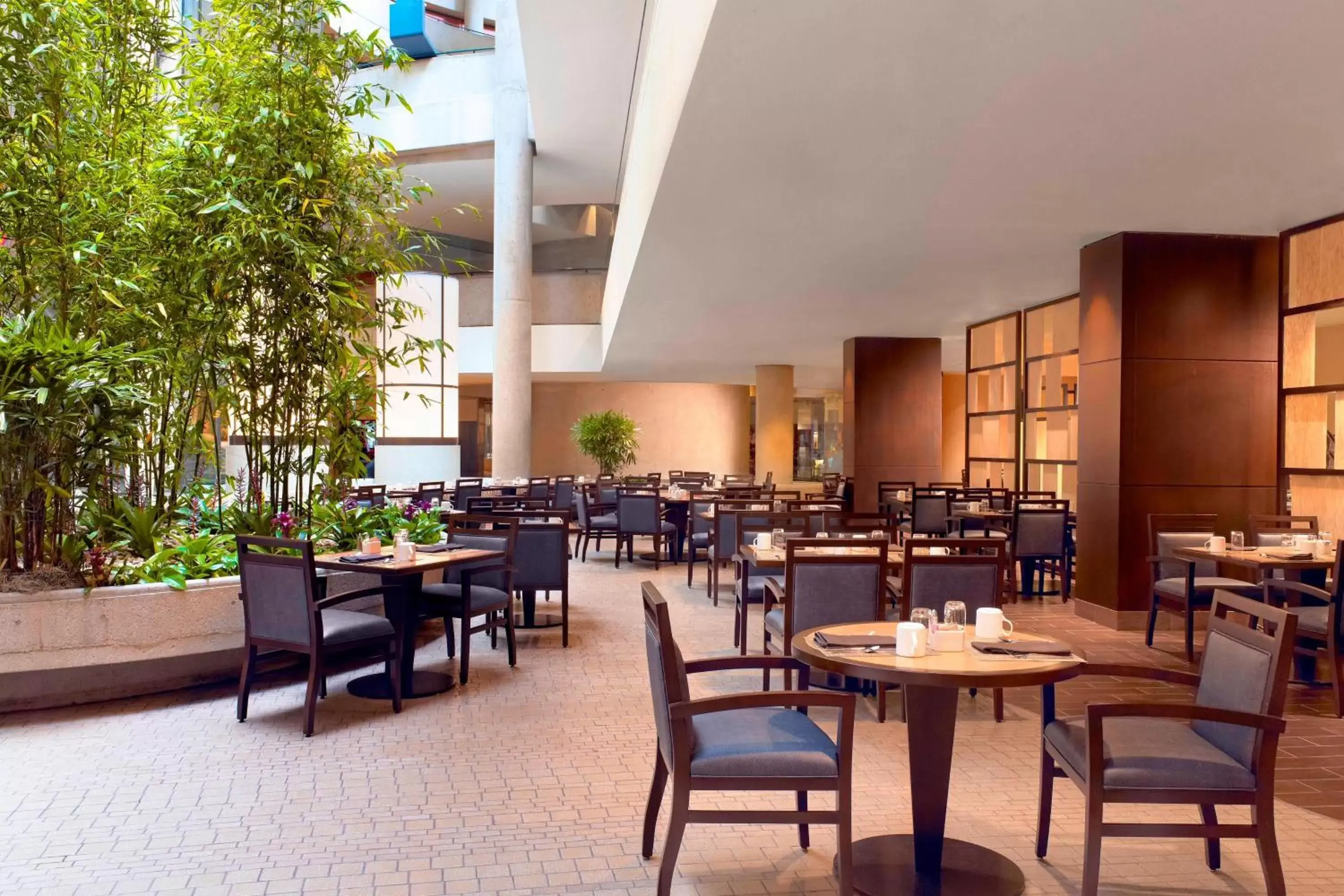 Restaurant/Places to Eat in The Westin Bonaventure Hotel & Suites, Los Angeles