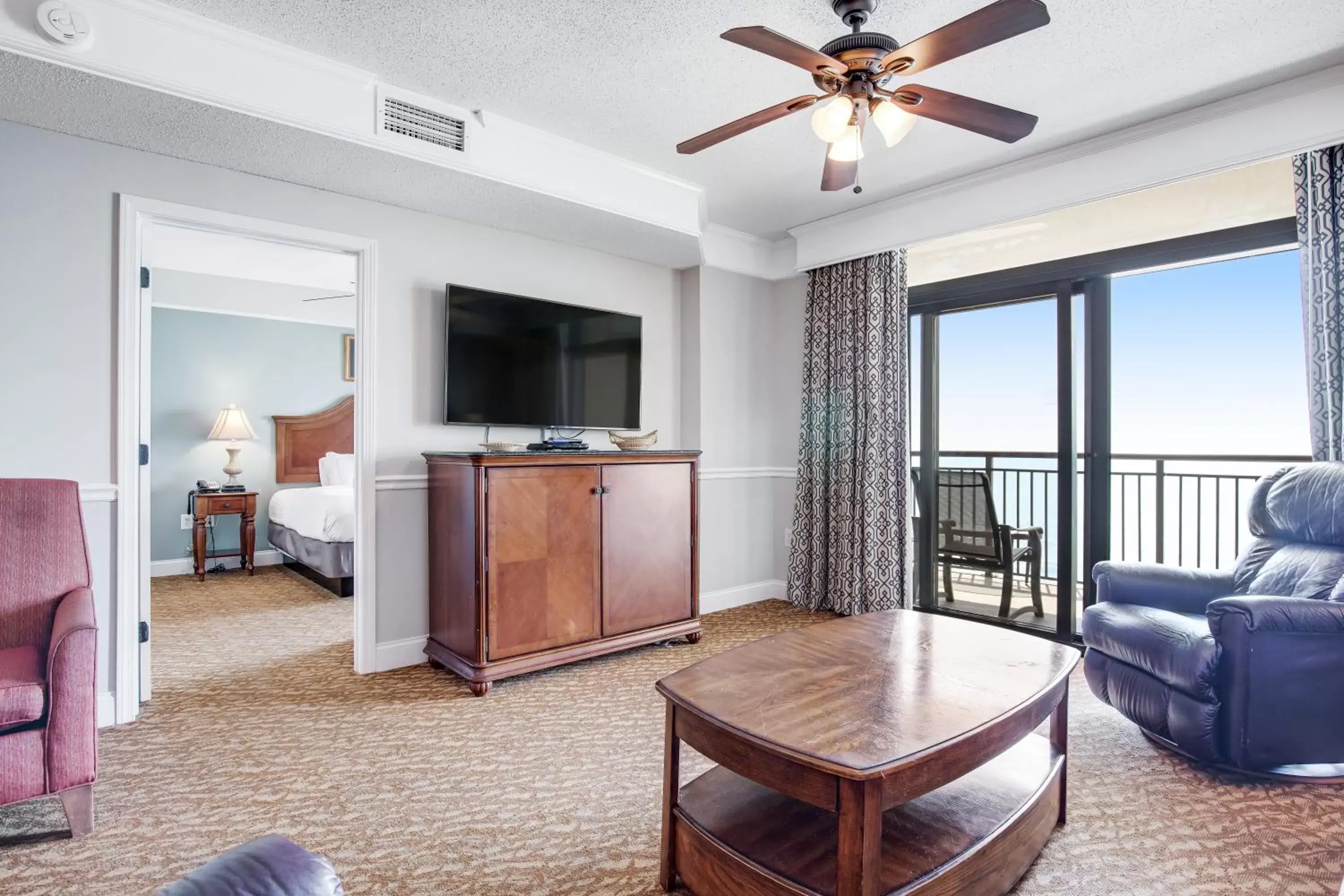 Living room, Seating Area in Anderson Ocean Club and Spa by Oceana Resorts