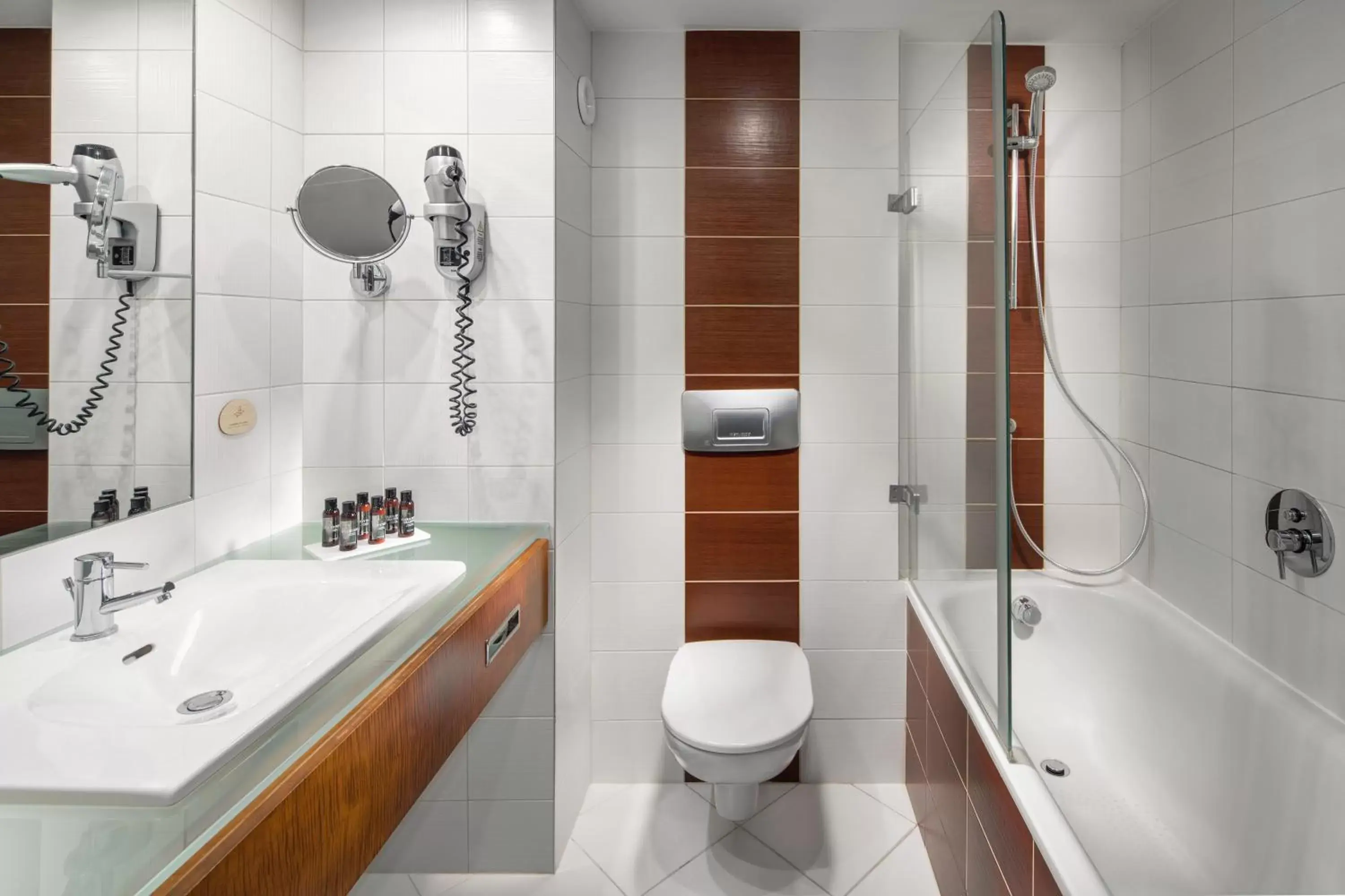 Toilet, Bathroom in Quality Hotel Brno Exhibition Centre
