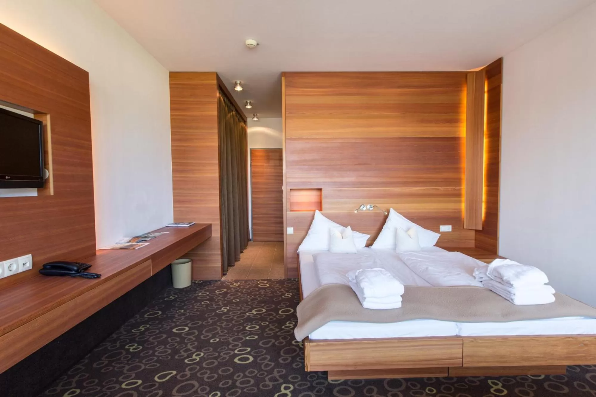 Photo of the whole room in ACTIVE by Leitner's