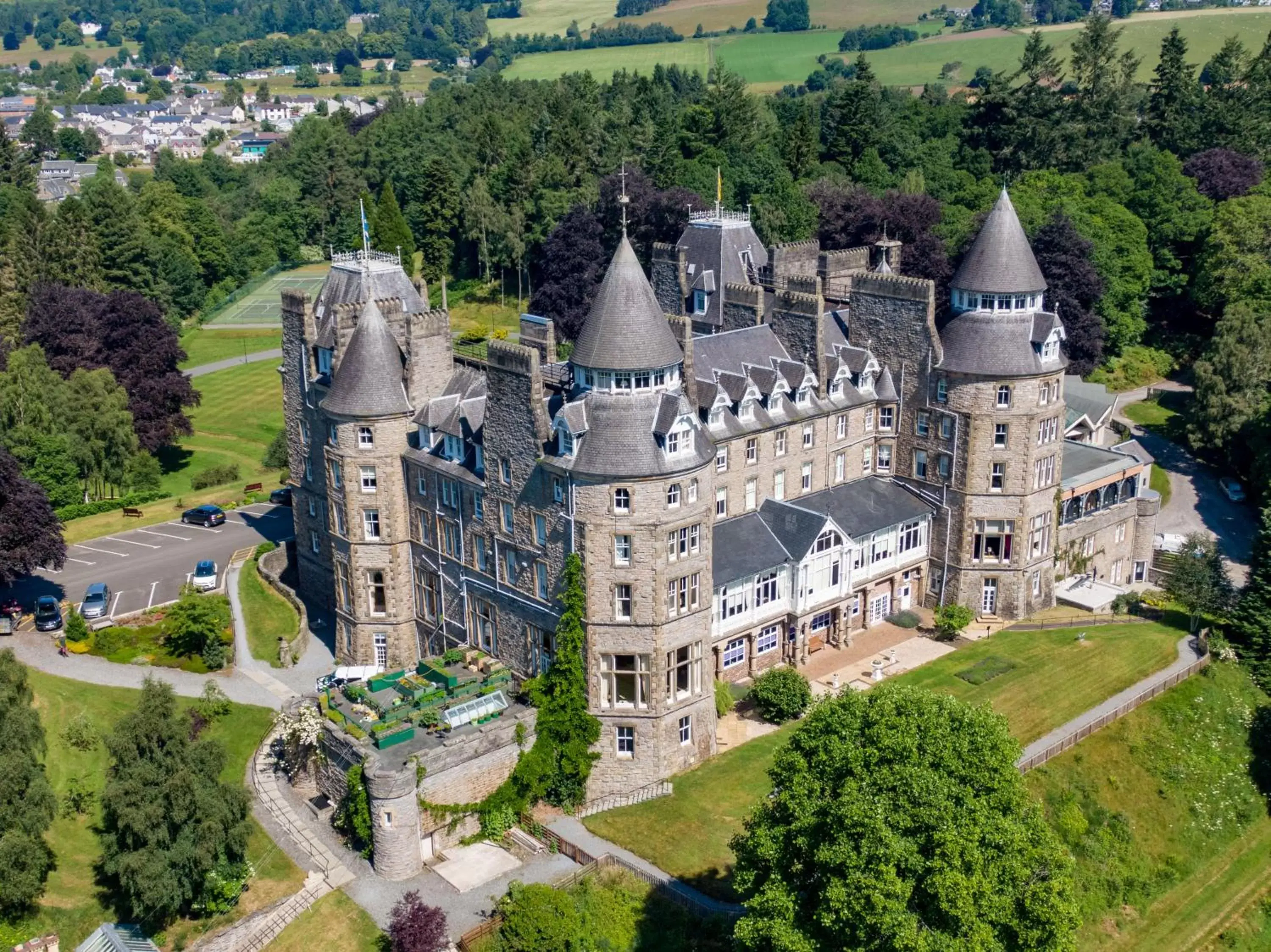 Property building, Bird's-eye View in The Atholl Palace