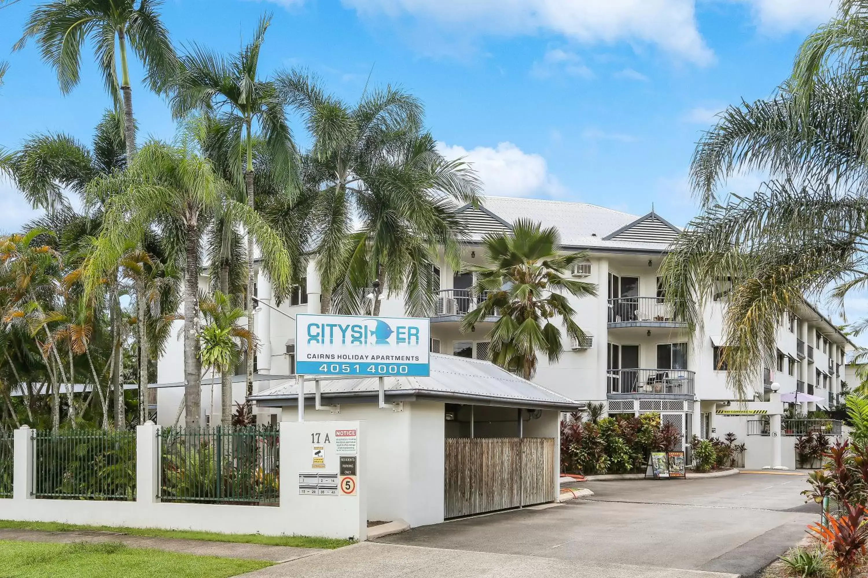 Property Building in Citysider Cairns Holiday Apartments