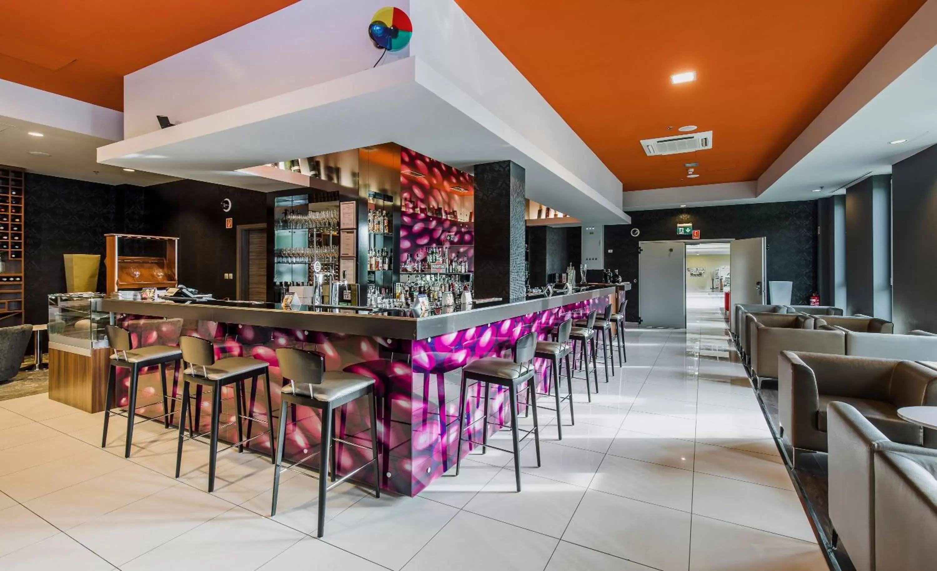Lounge/Bar in ETO Park Hotel Business & Stadium