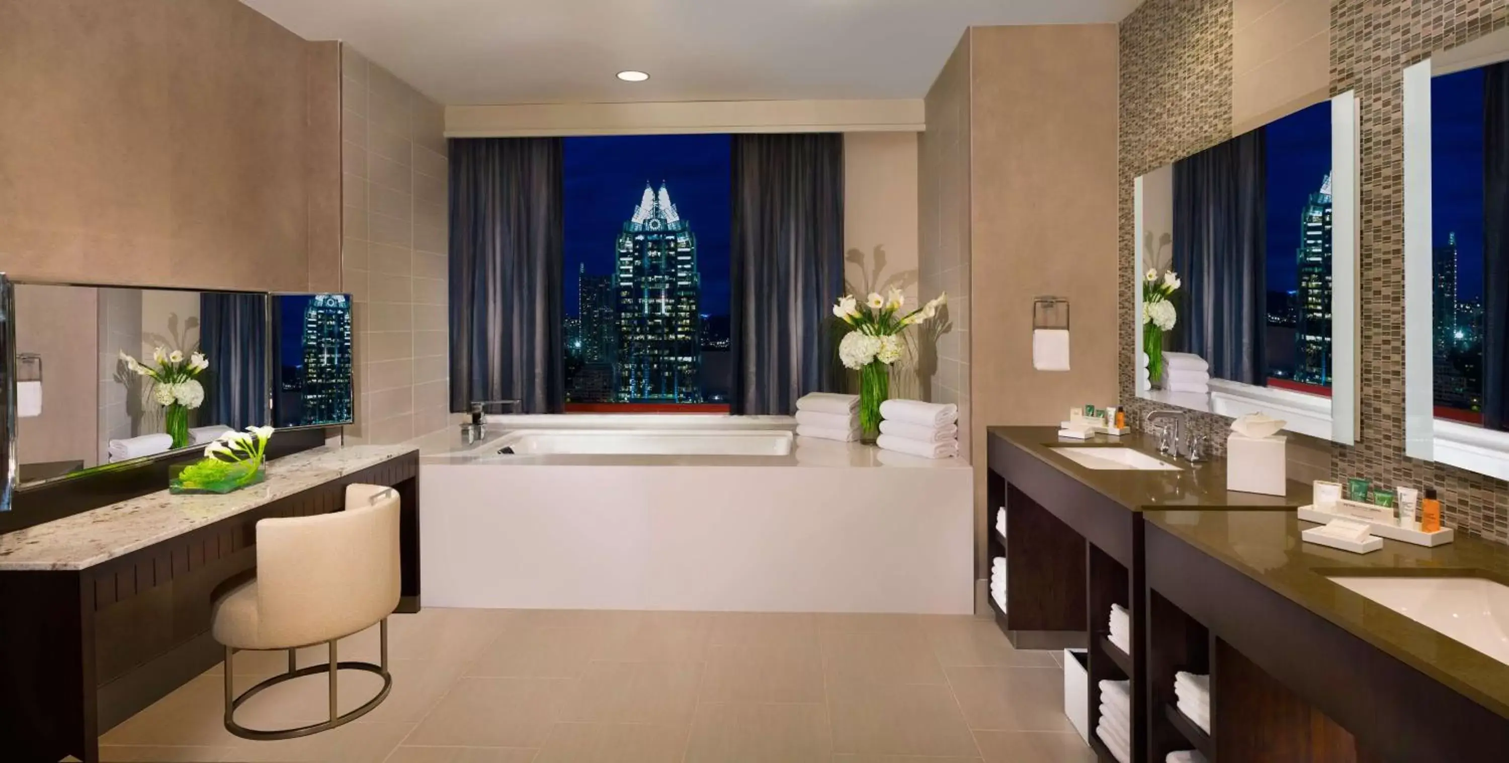 Bathroom in Hilton Austin