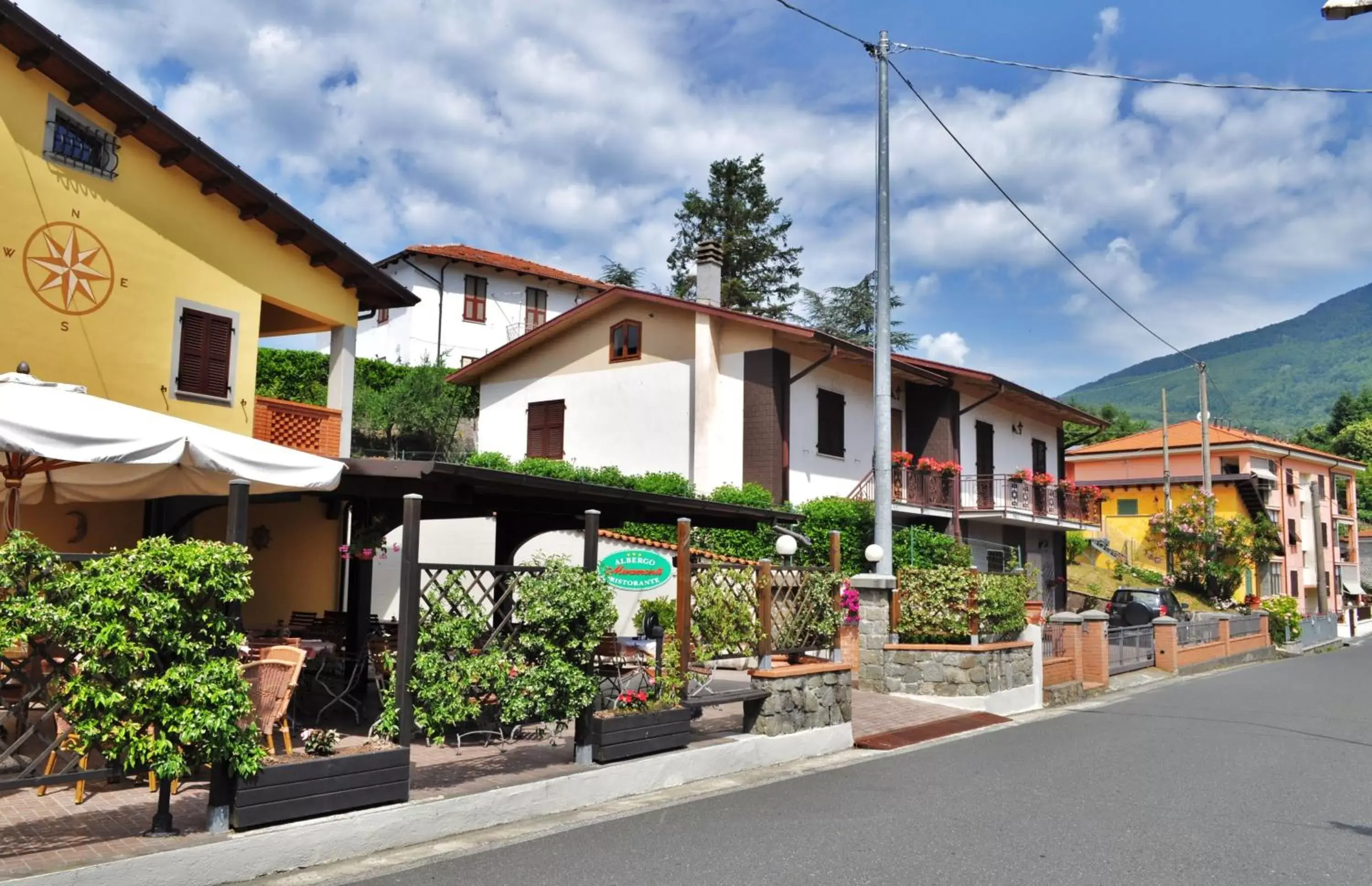 Property Building in Albergo Miramonti