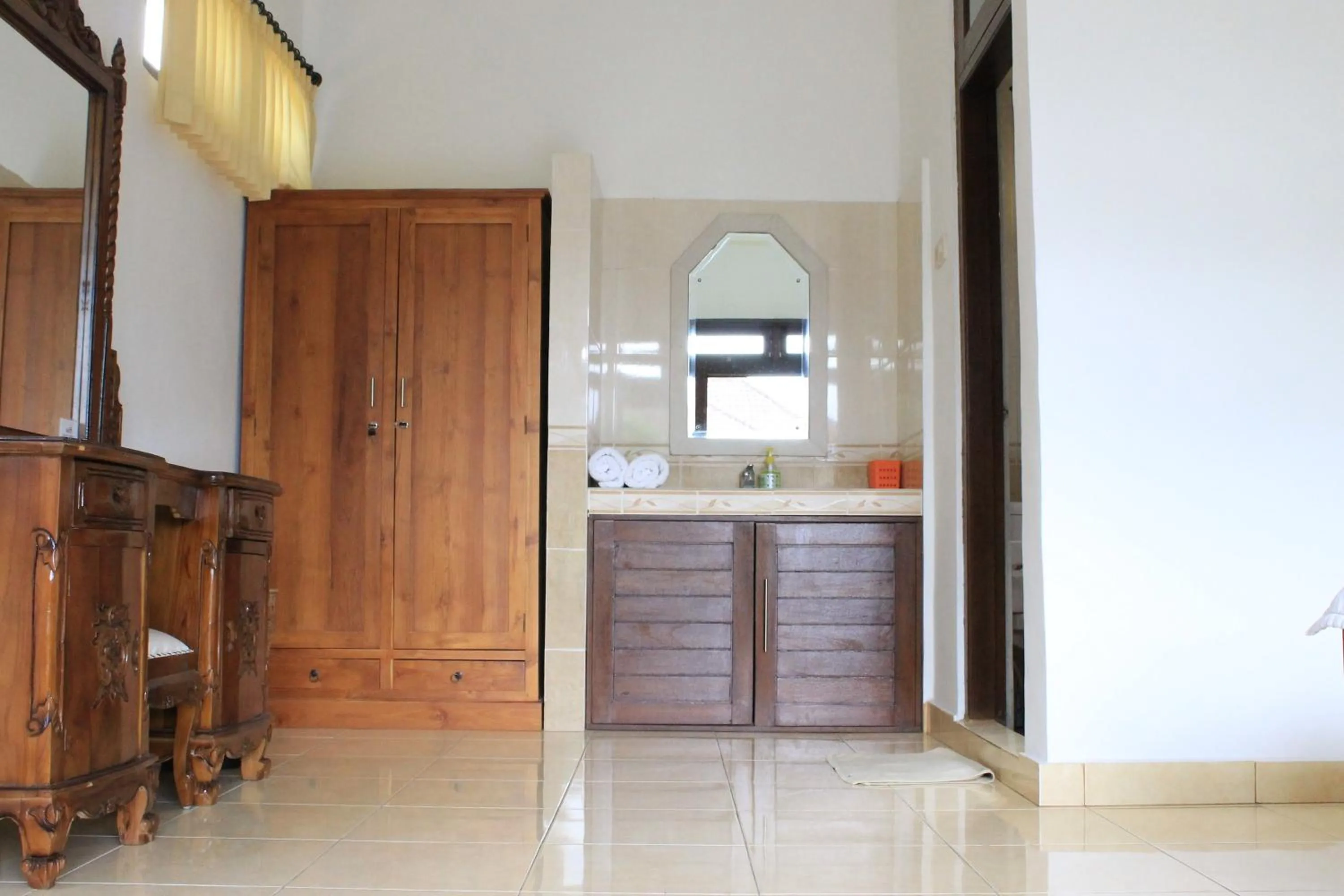 Decorative detail in Tanah Semujan Ubud