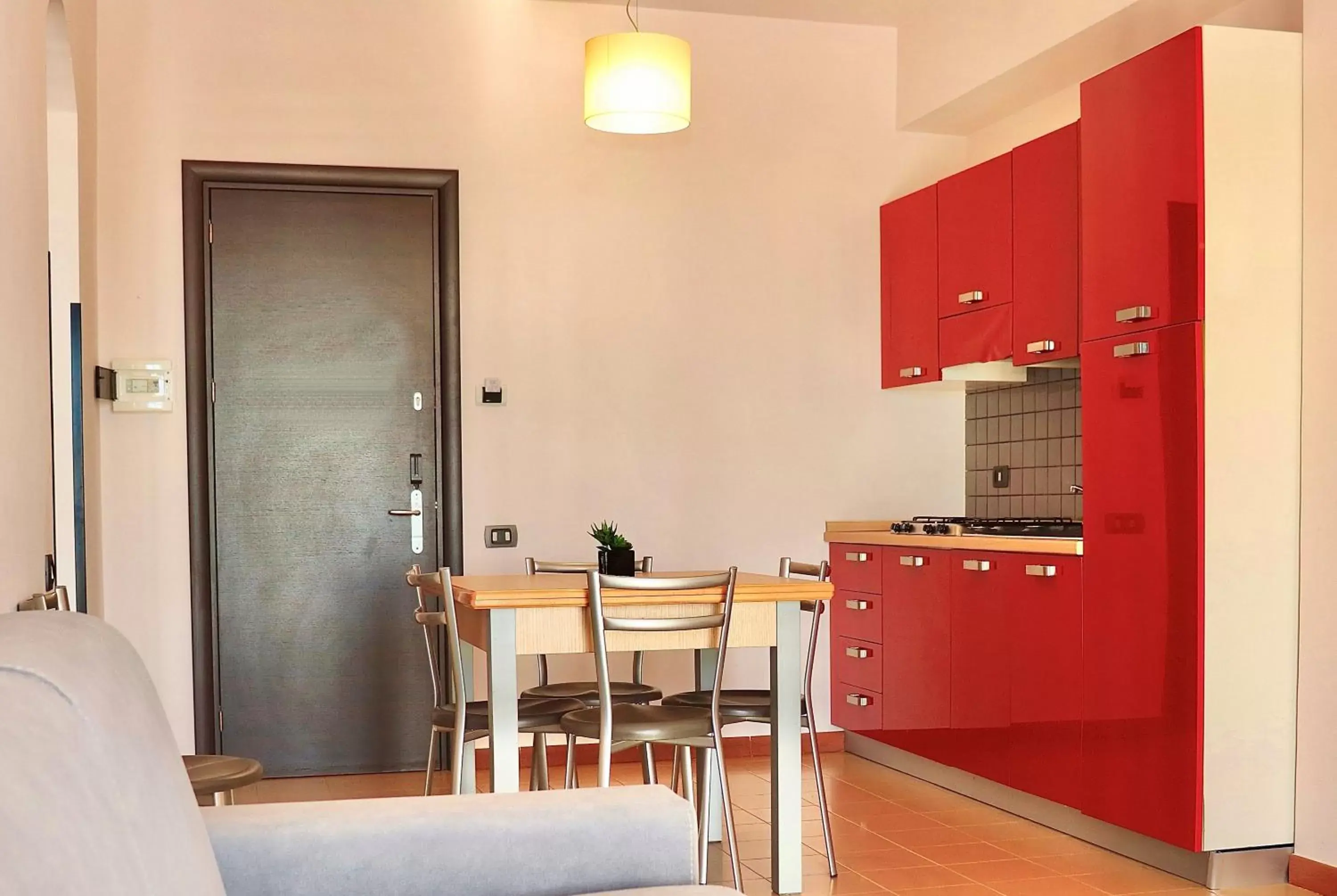 Kitchen or kitchenette, Dining Area in Aparthotel Isabella