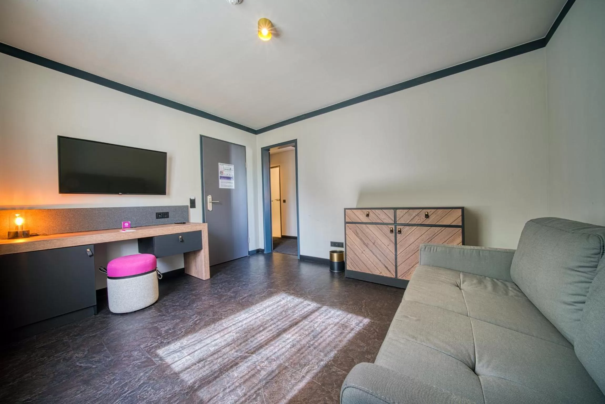 Photo of the whole room in FourSide Hotel Salzburg Messe, Trademark Collection by Wyndham