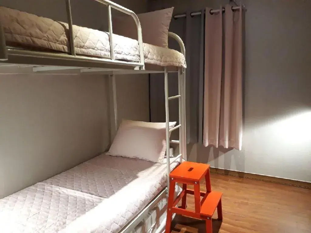 Bunk Bed in EZSTAY - Nampo