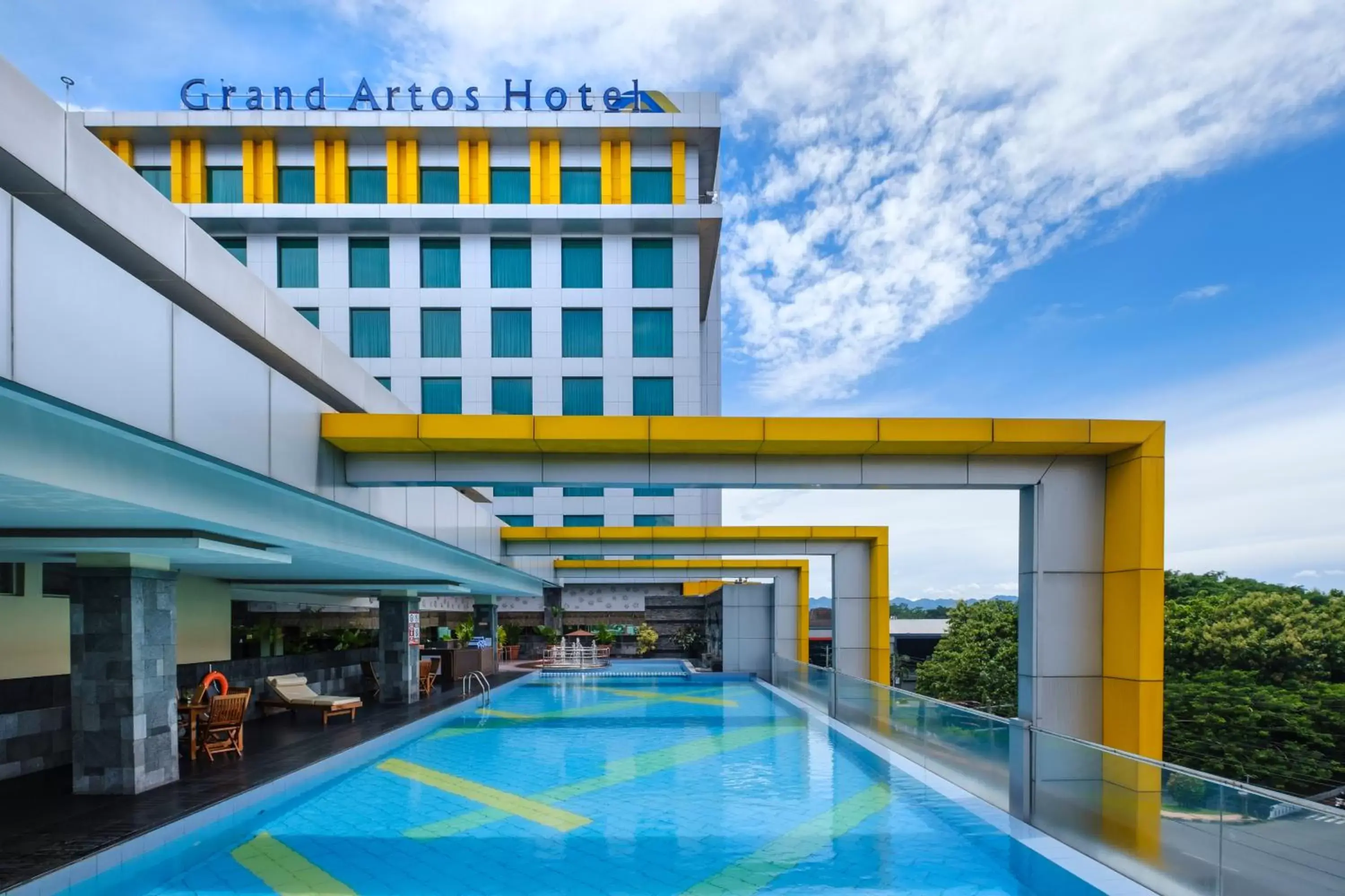 Swimming Pool in Grand Artos Hotel & Convention
