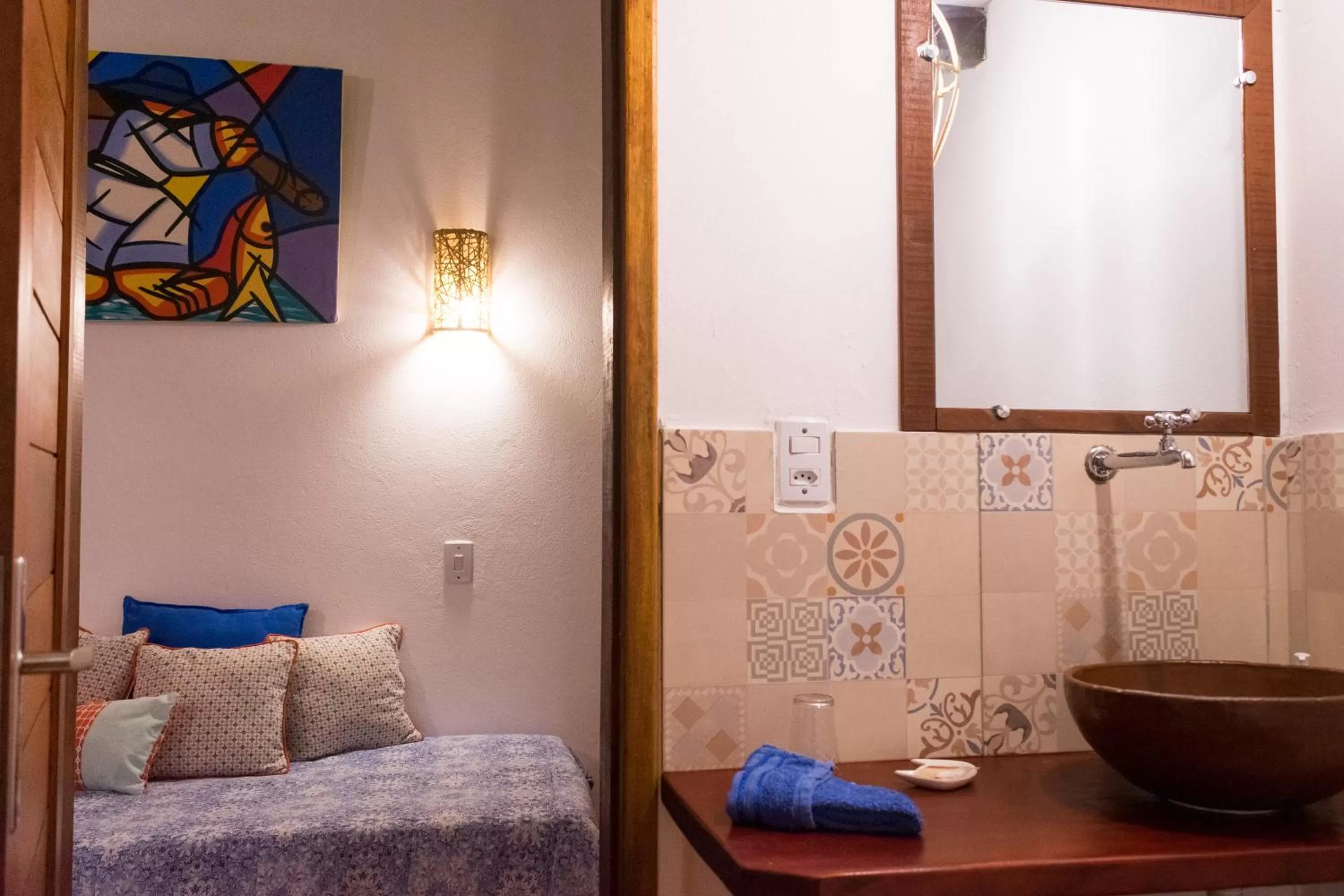 Bathroom, Bed in Pousada Casa Do Cocotier