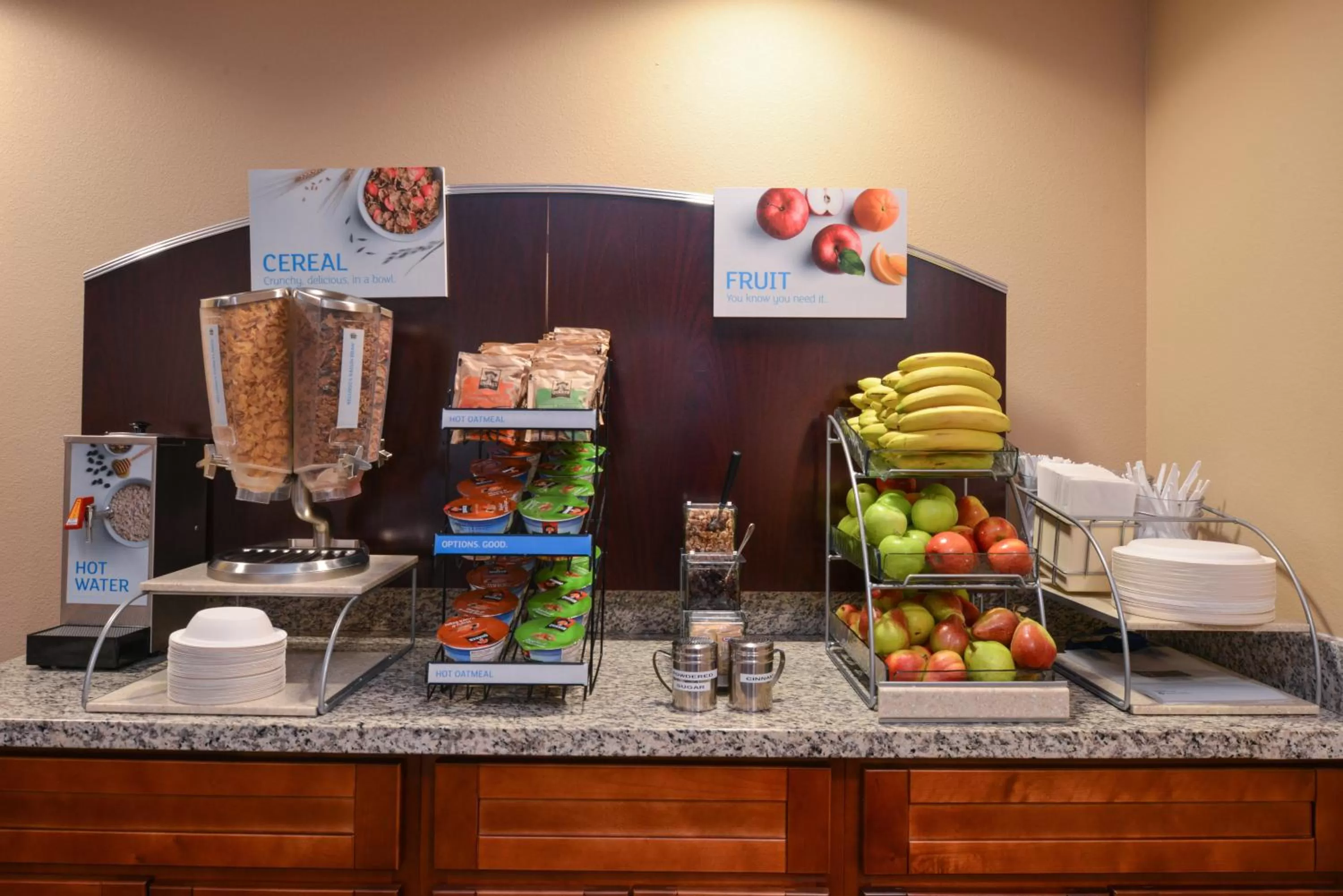 Breakfast in Holiday Inn Express & Suites Globe by IHG