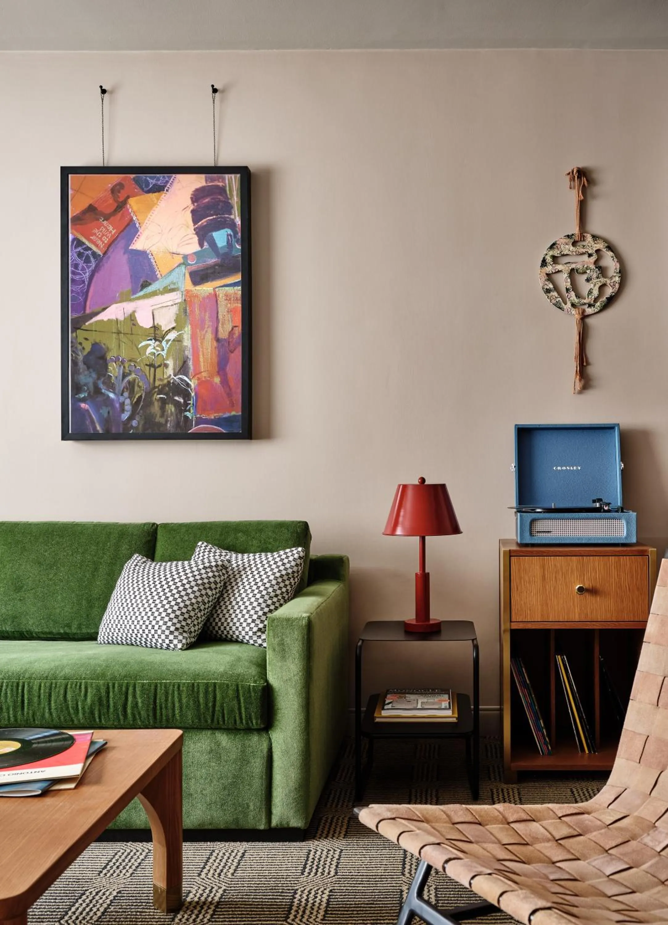 Living room in Romer Hell's Kitchen