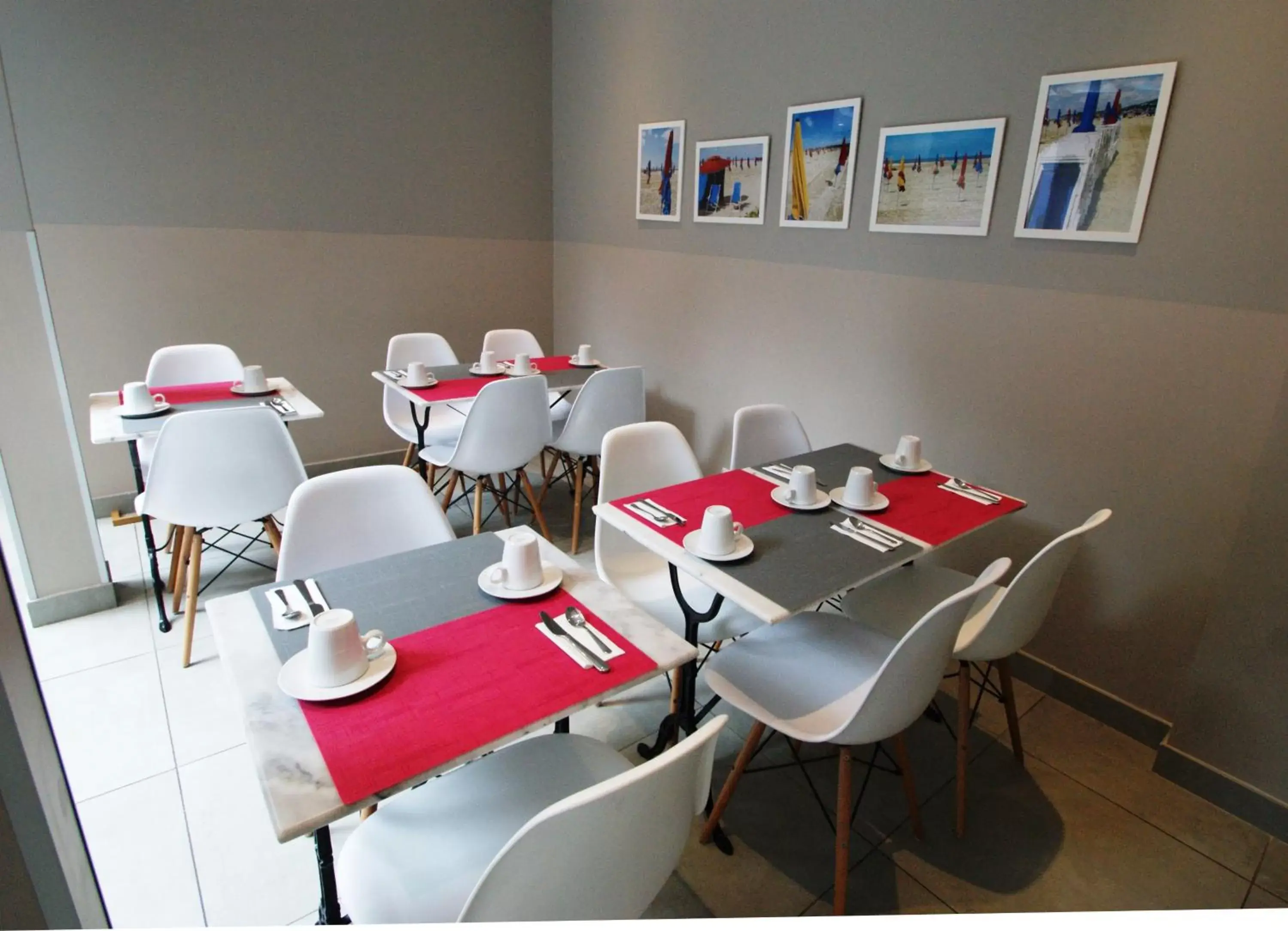 Continental breakfast, Restaurant/Places to Eat in Acropolis Hotel Paris Boulogne