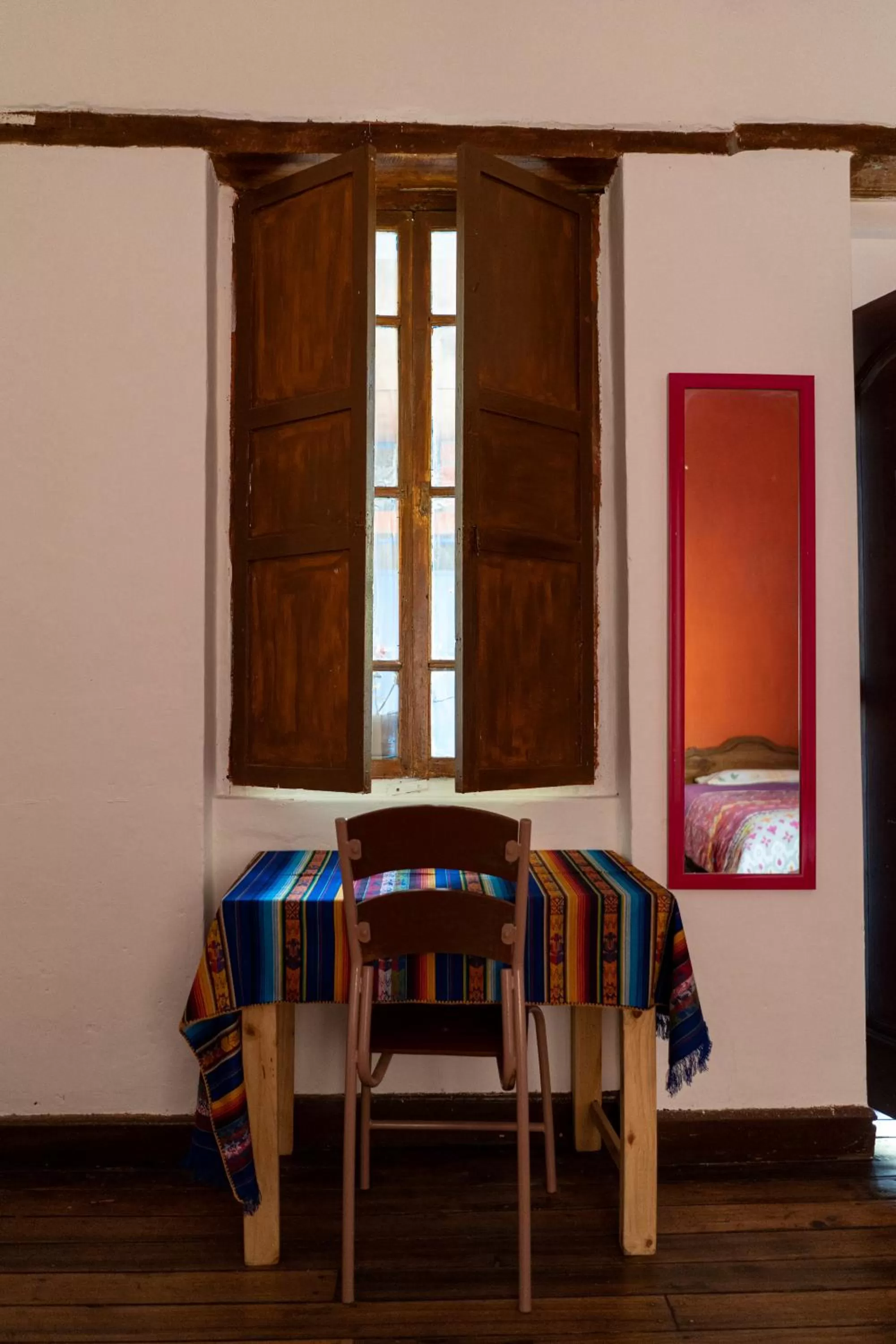 Photo of the whole room in Blue Door Housing Historic Quito