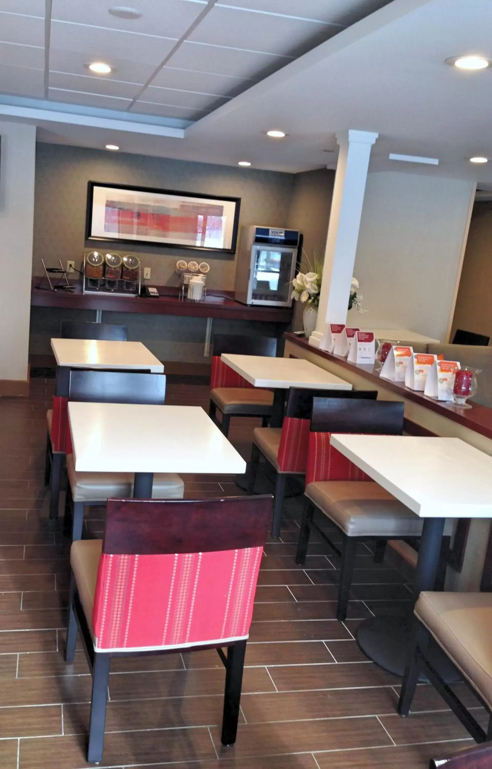 Lobby or reception, Restaurant/Places to Eat in Comfort Inn & Suites Brattleboro I-91