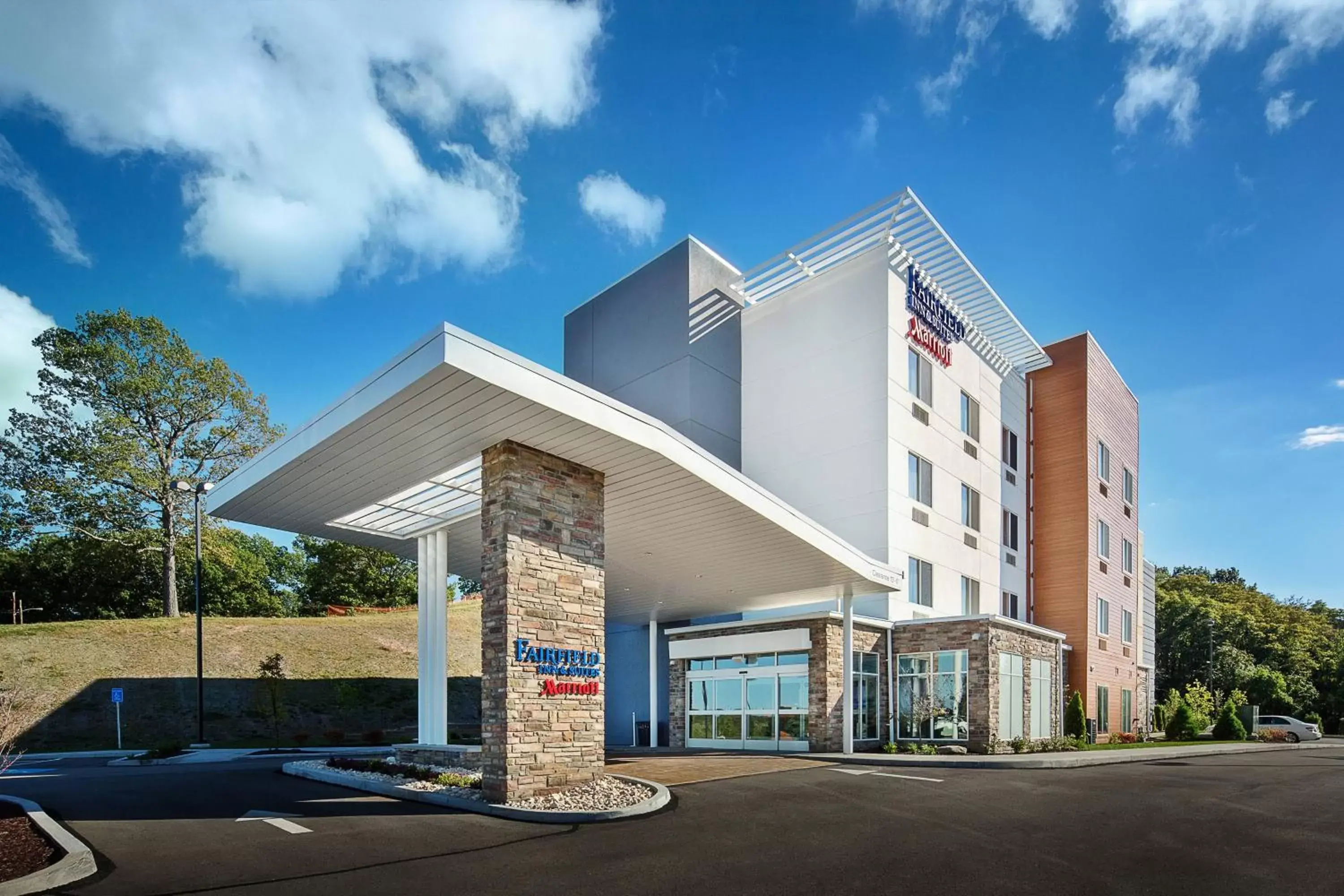 Property Building in Fairfield Inn and Suites by Marriott Monaca