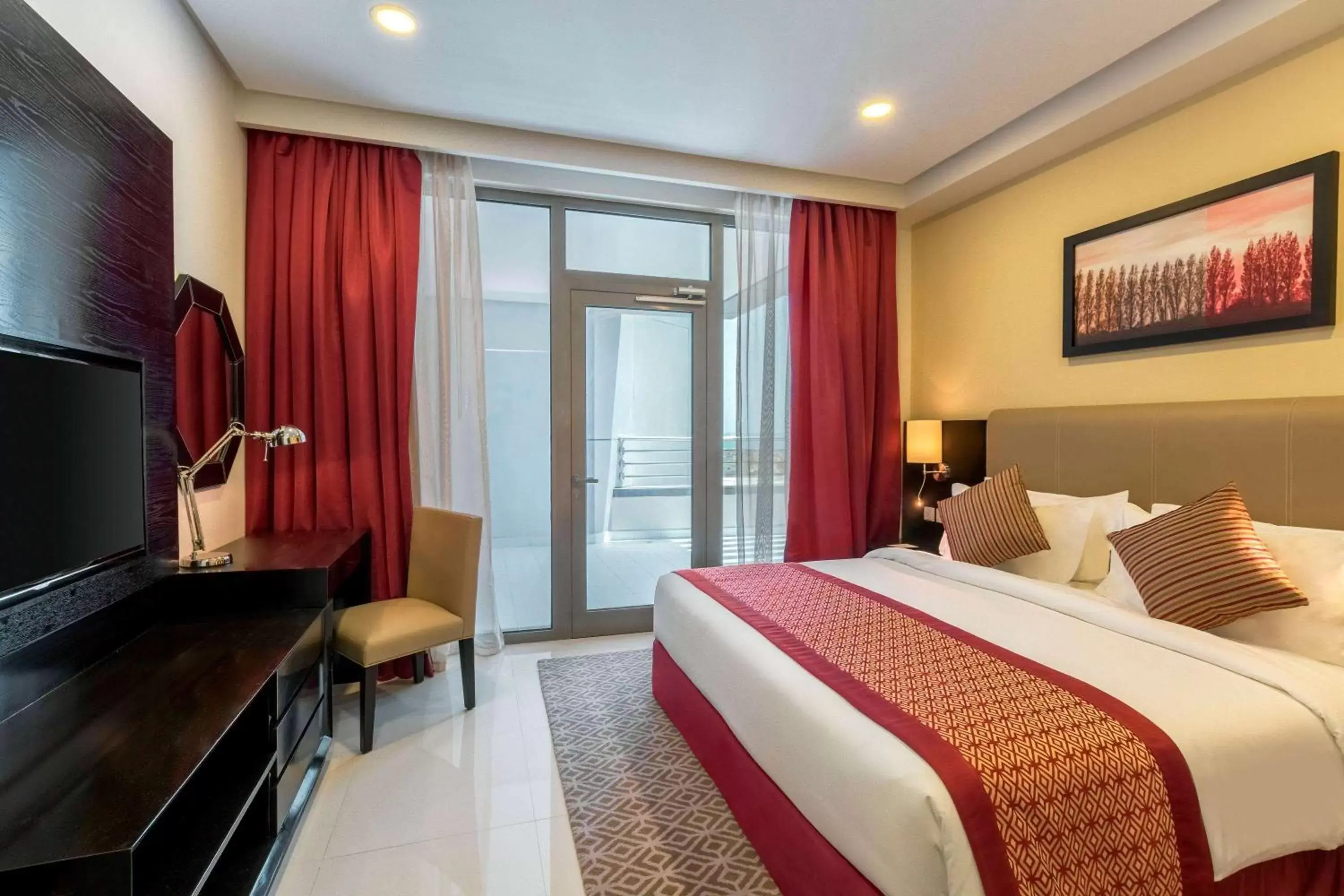 Bed in Ramada Hotel and Suites Amwaj Islands