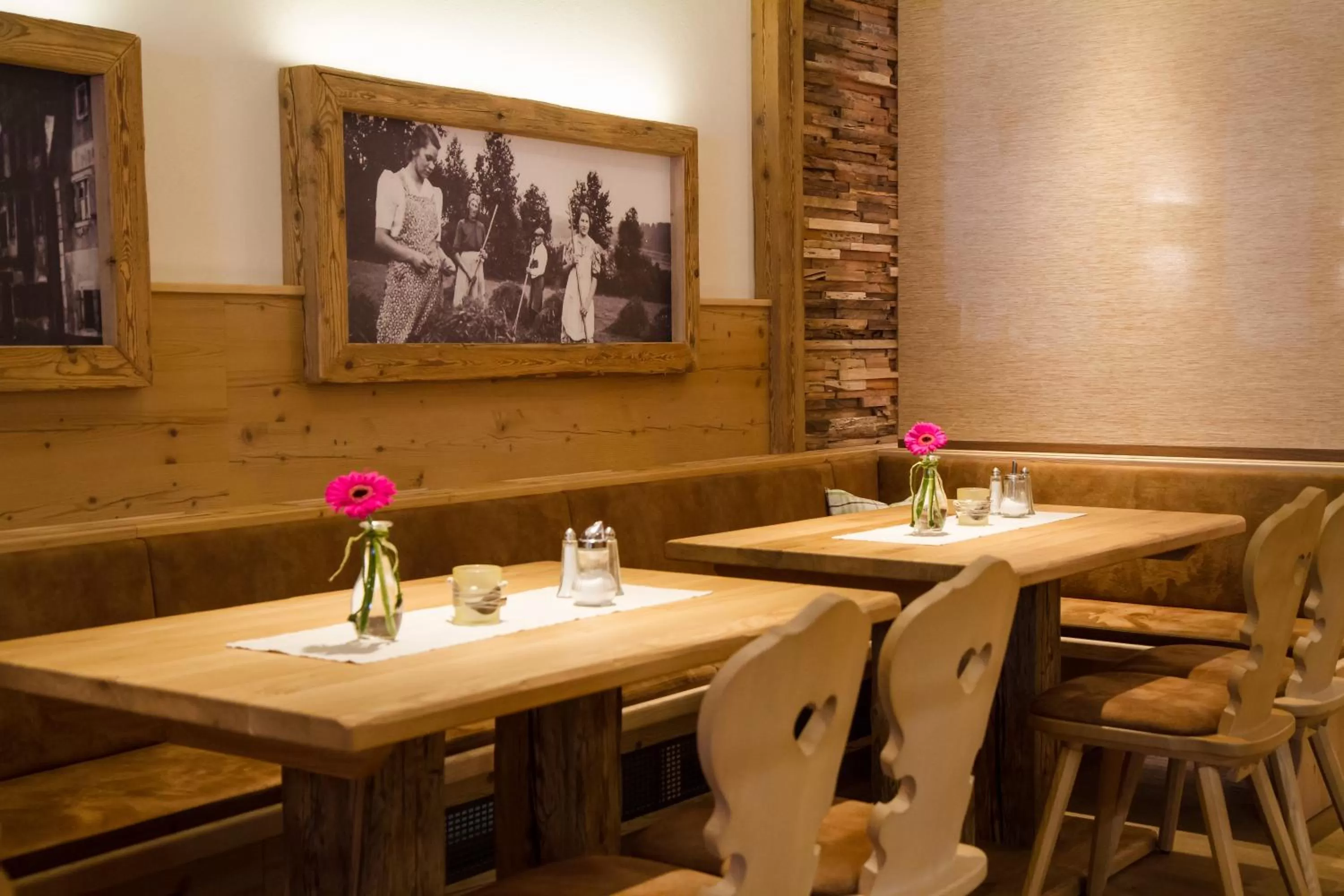 Dining area in Hotel-Gasthof Blaue Traube e.K.