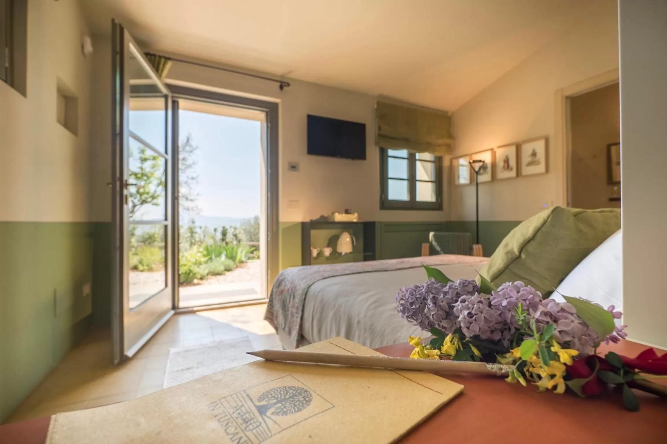 Photo of the whole room, Bed in A440 in Tuscany