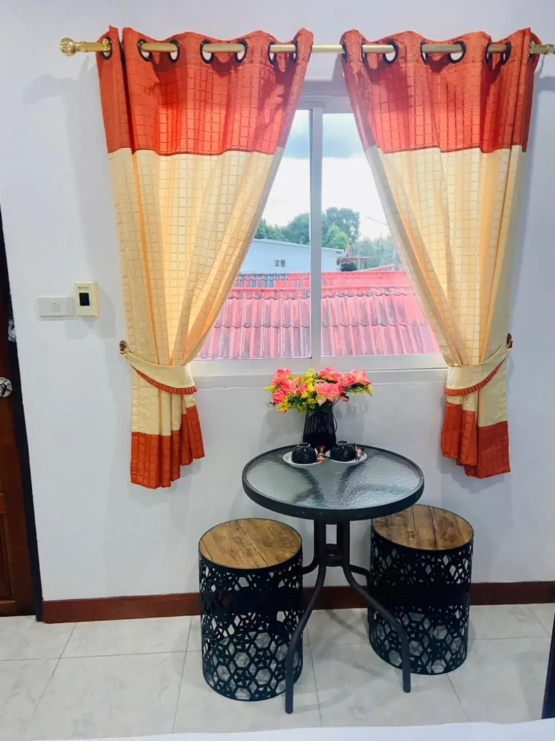 Standard Double Room with Fan in Lanta Grand House Standard Double Room with Fan in Lanta Grand House