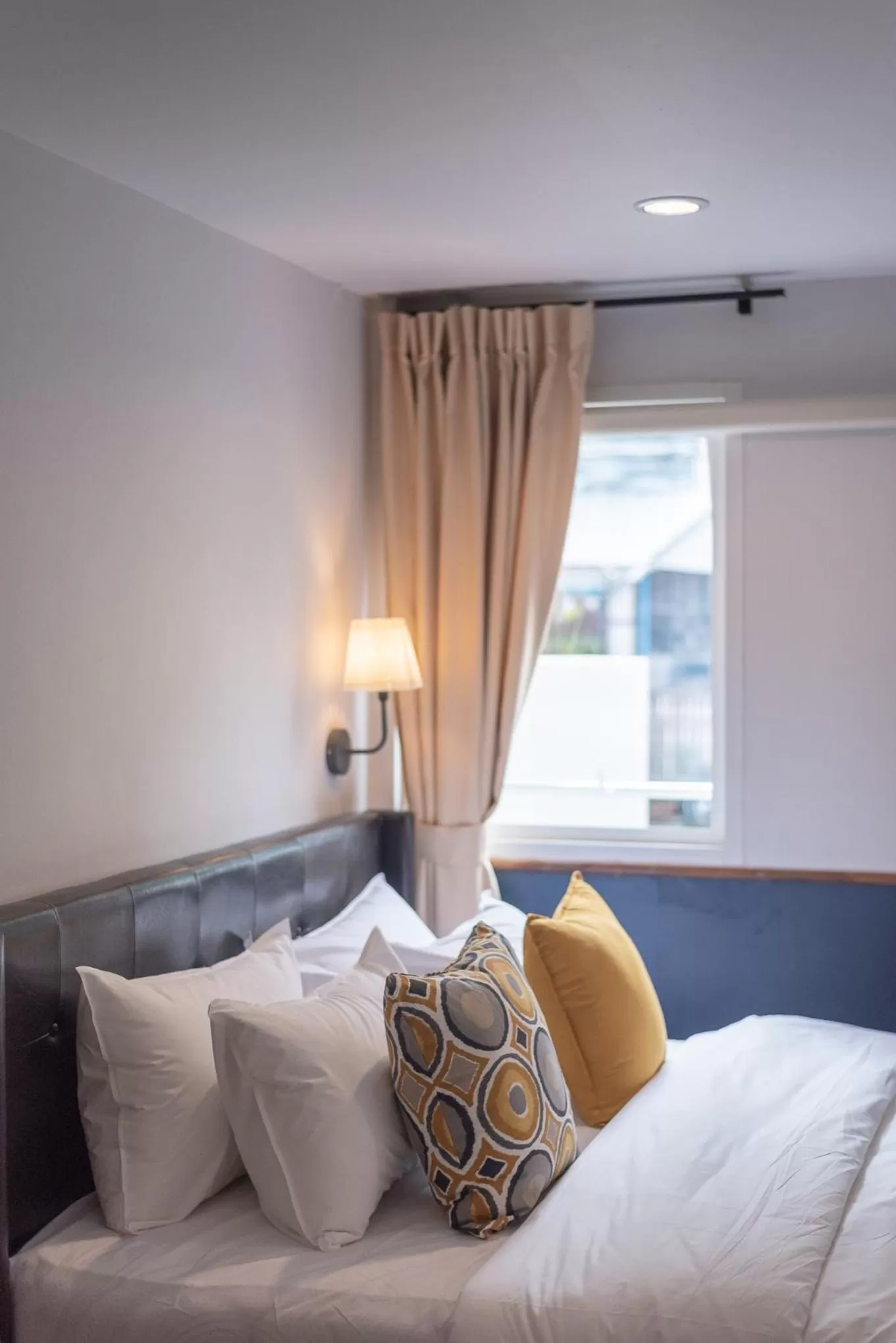 Bed in The Mellow Pillow Hotel @ Chiang Mai Gate