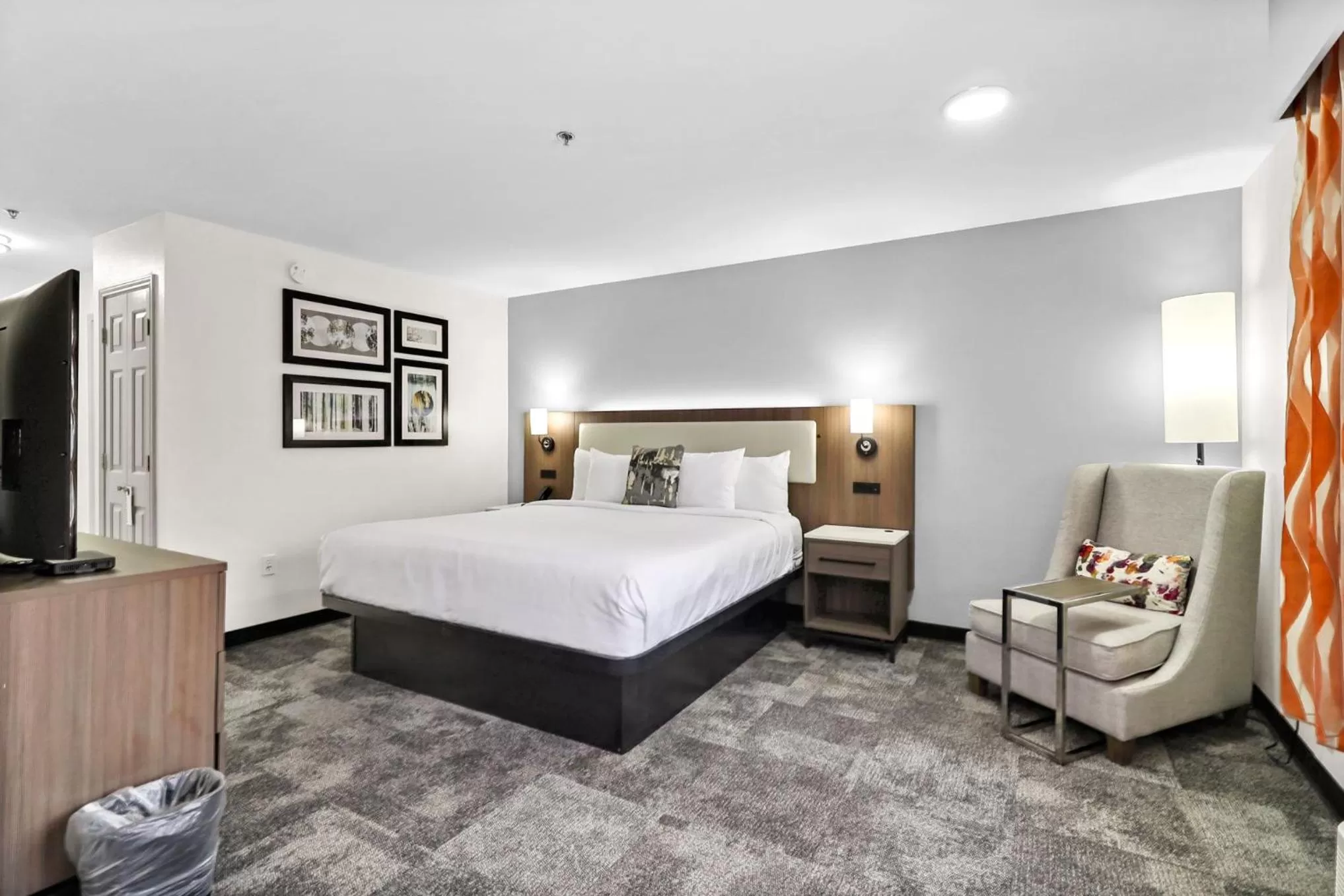Bedroom, Bed in La Quinta by Wyndham Atlanta South - Newnan