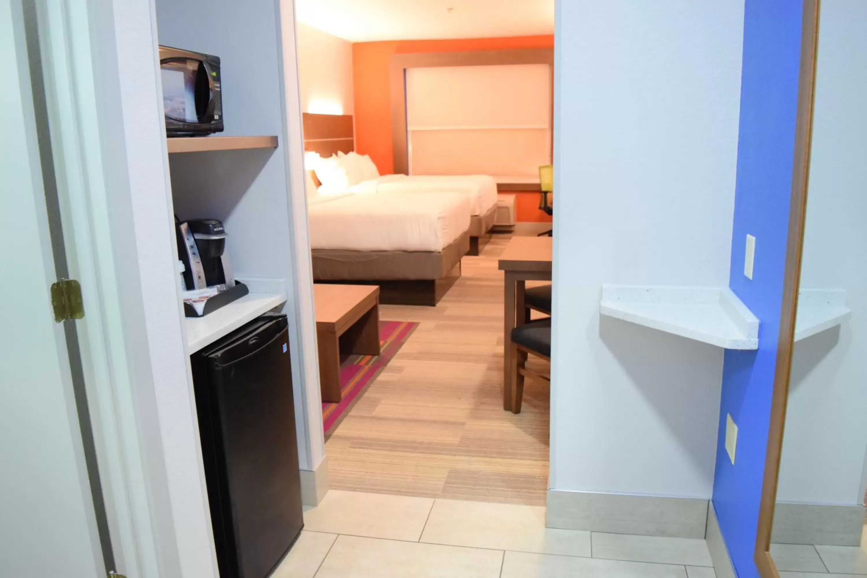 Queen Suite with Two Queen Beds and Additional Living Area in Holiday Inn Express & Suites Pensacola West I-10 by IHG Queen Suite with Two Queen Beds and Additional Living Area in Holiday Inn Express & Suites Pensacola West I-10 by IHG