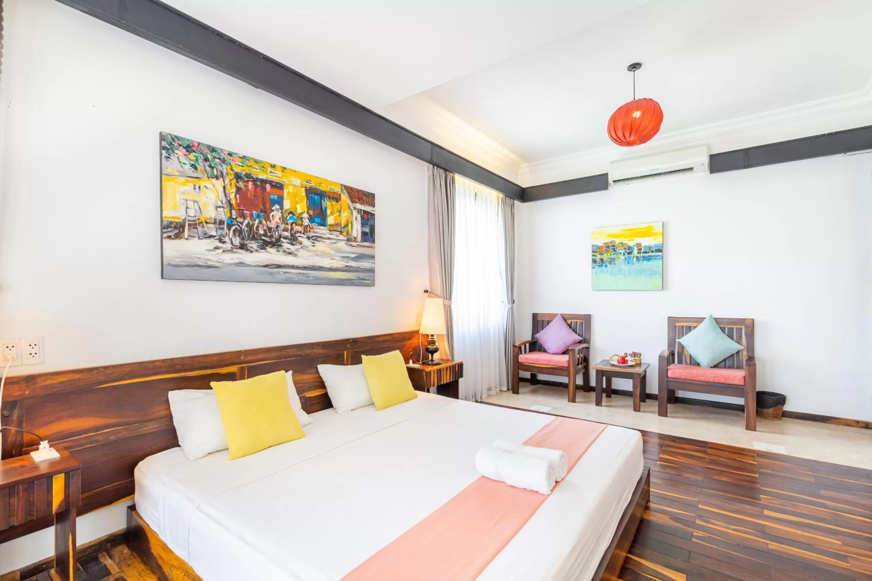 Bed in Tra Que Mansion