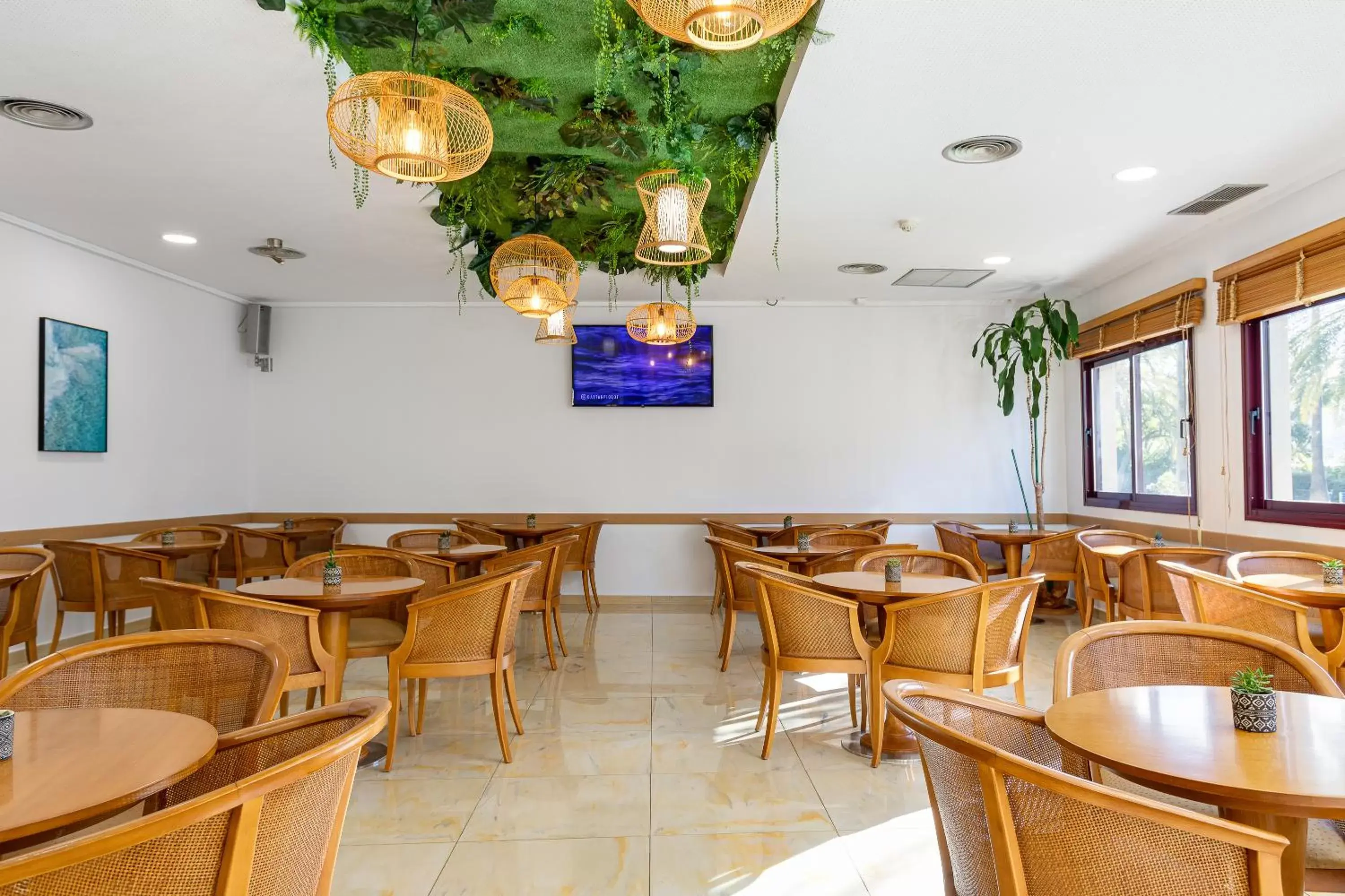 Lounge or bar, Restaurant/Places to Eat in Daniya Denia Spa & Business 4*