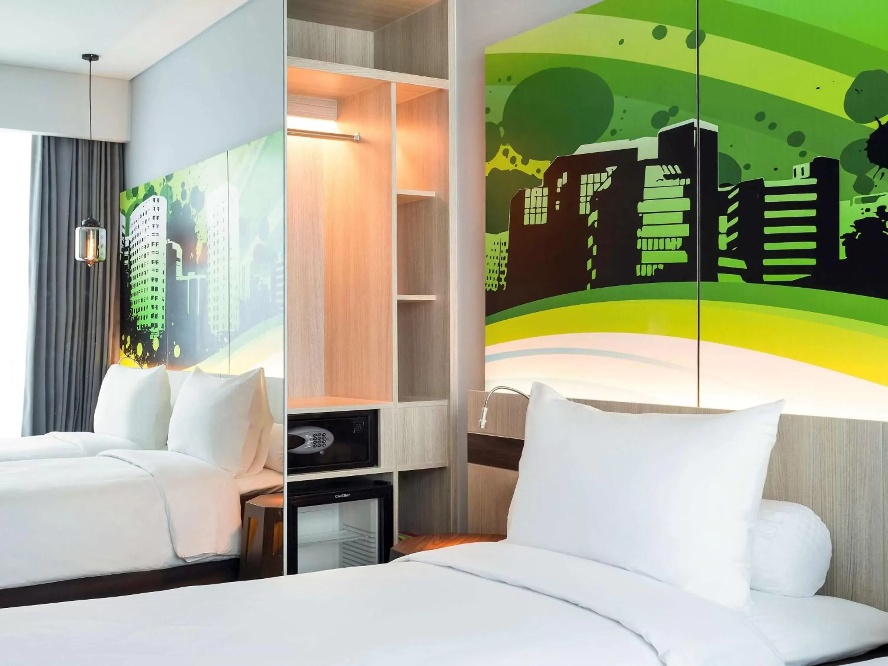 Standard Twin Room in The Southern Hotel Surabaya Formerly Ibis Styles Surabaya Jemursari