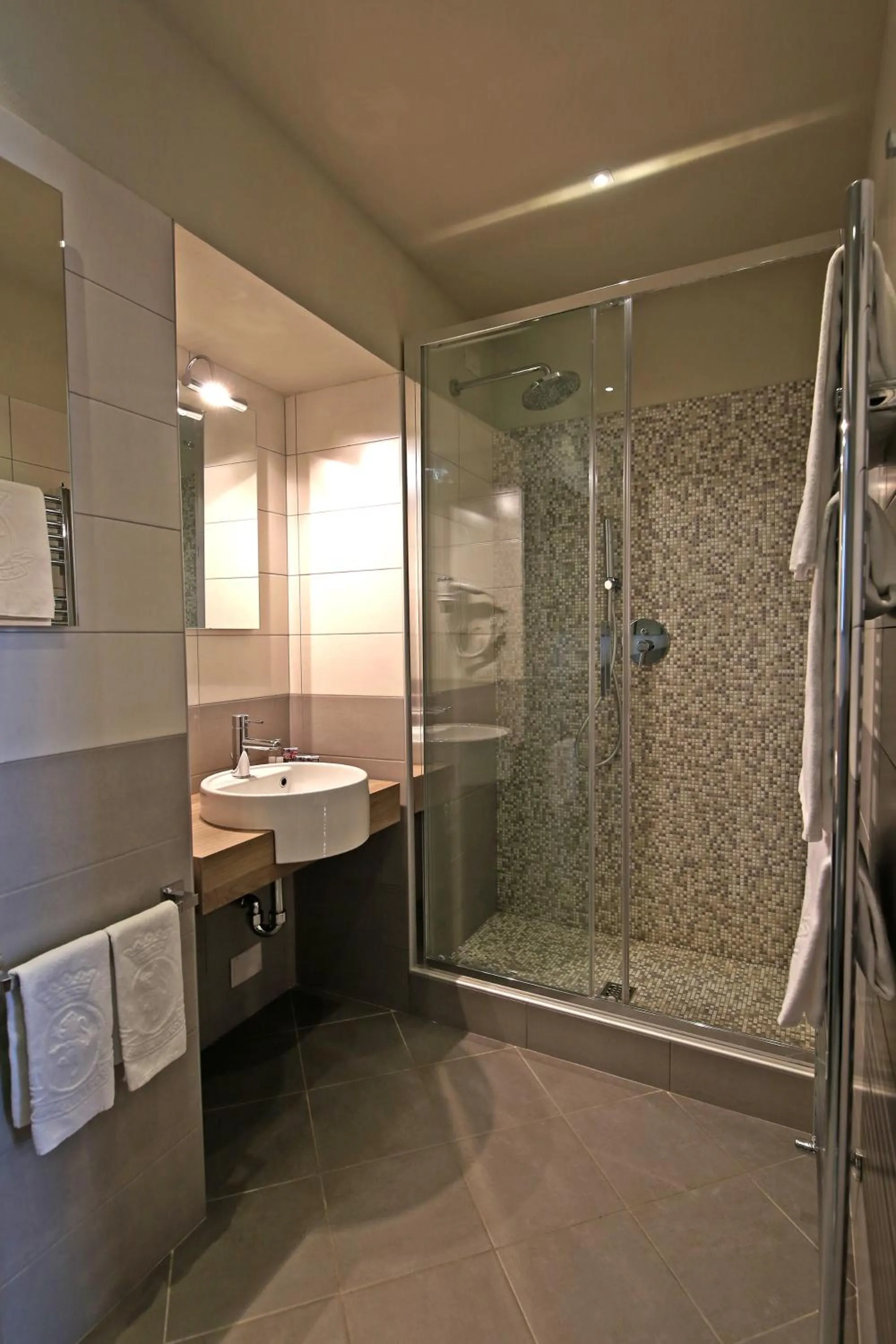 Bathroom in Hotel Du Lac & SPA