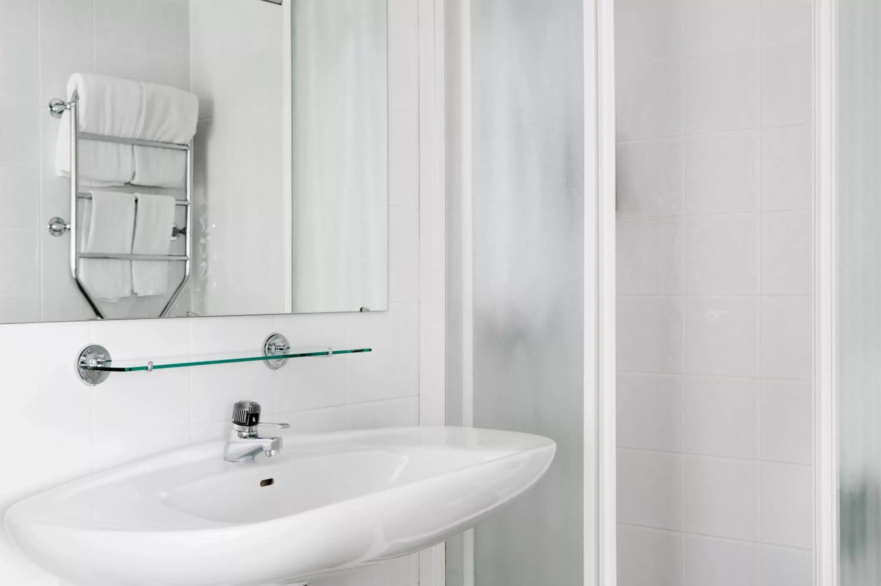 Bathroom in Comfort Hotel Jönköping Bathroom in Comfort Hotel Jönköping