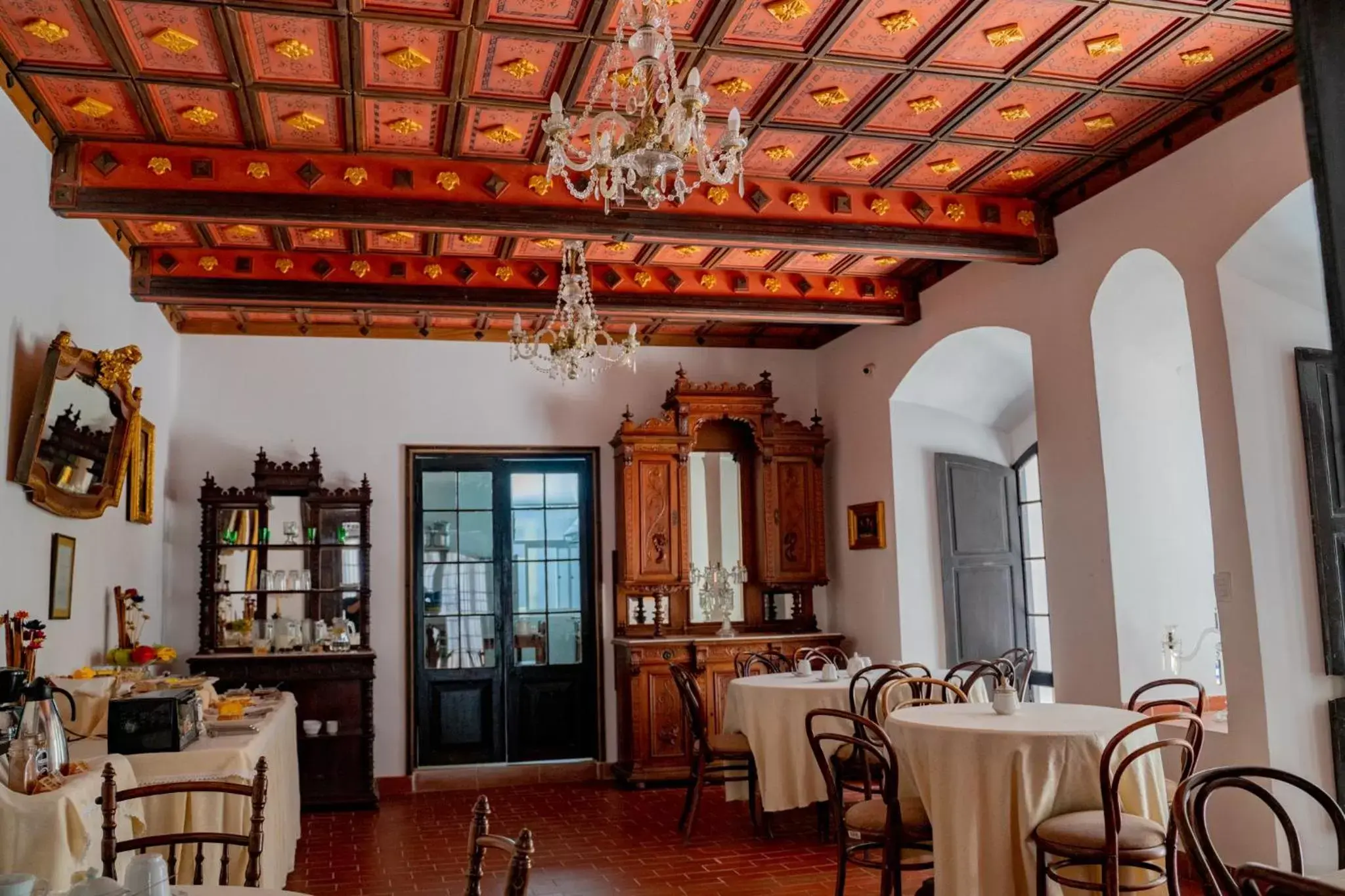 Dining area, Restaurant/Places to Eat in El Hotel de Su Merced