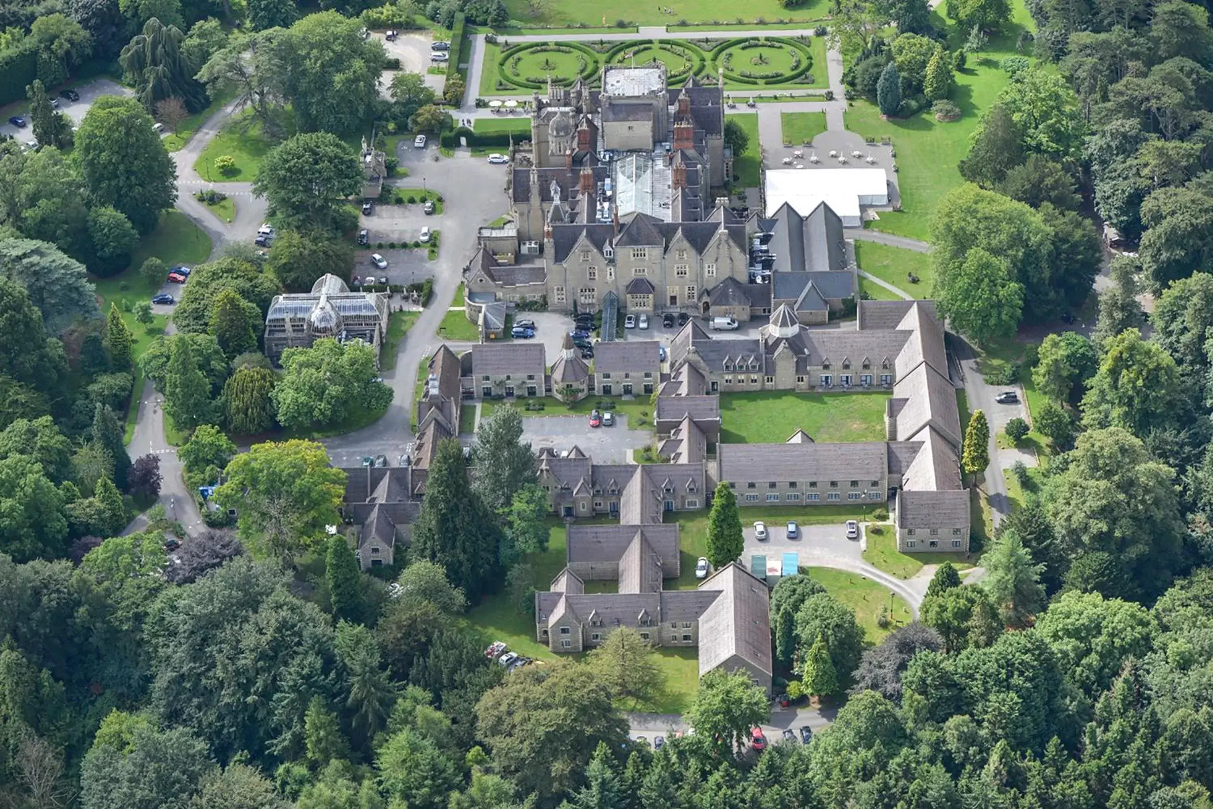 Bird's eye view, Bird's-eye View in De Vere Tortworth Court