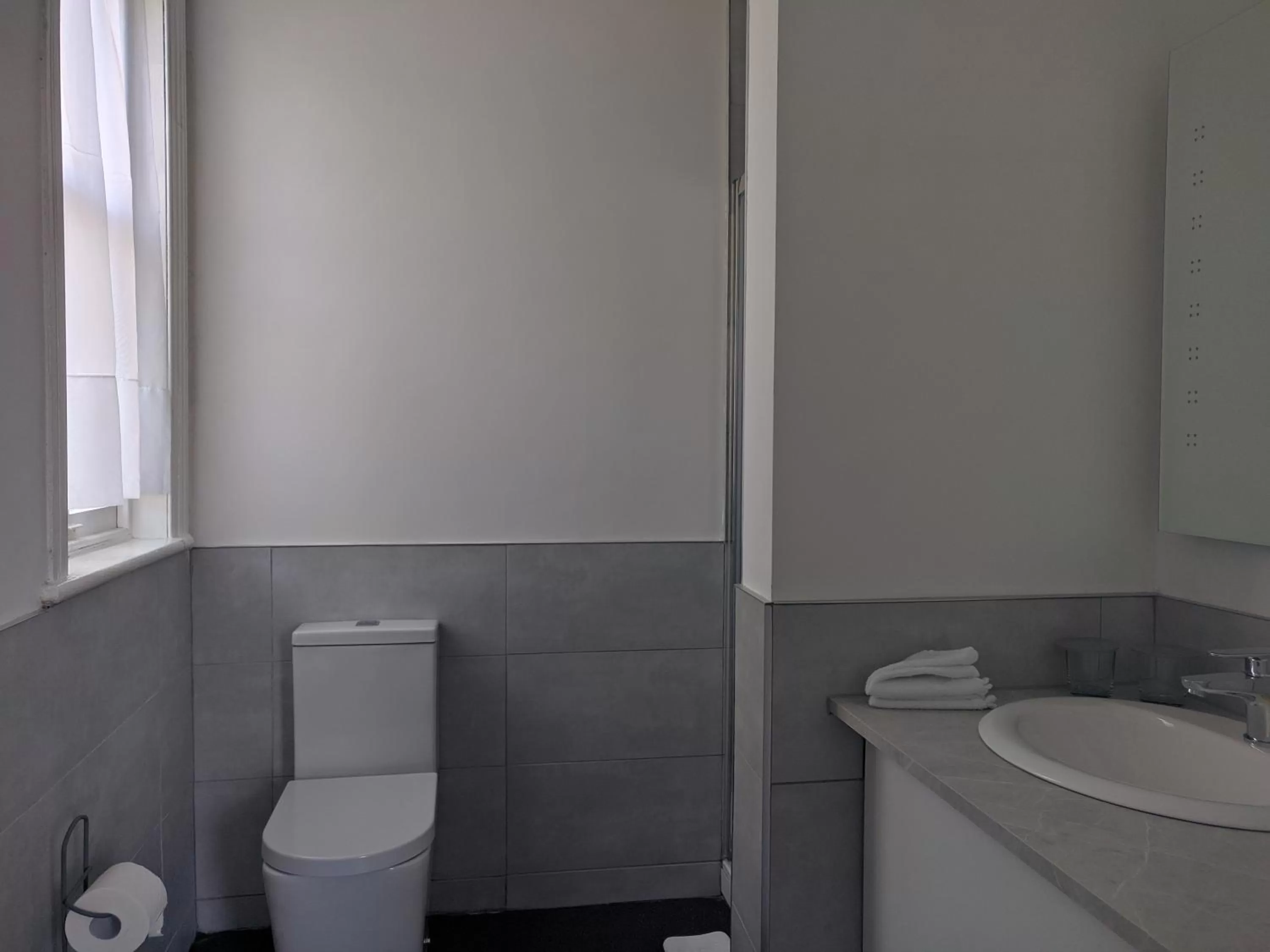 Bathroom in The Shirley