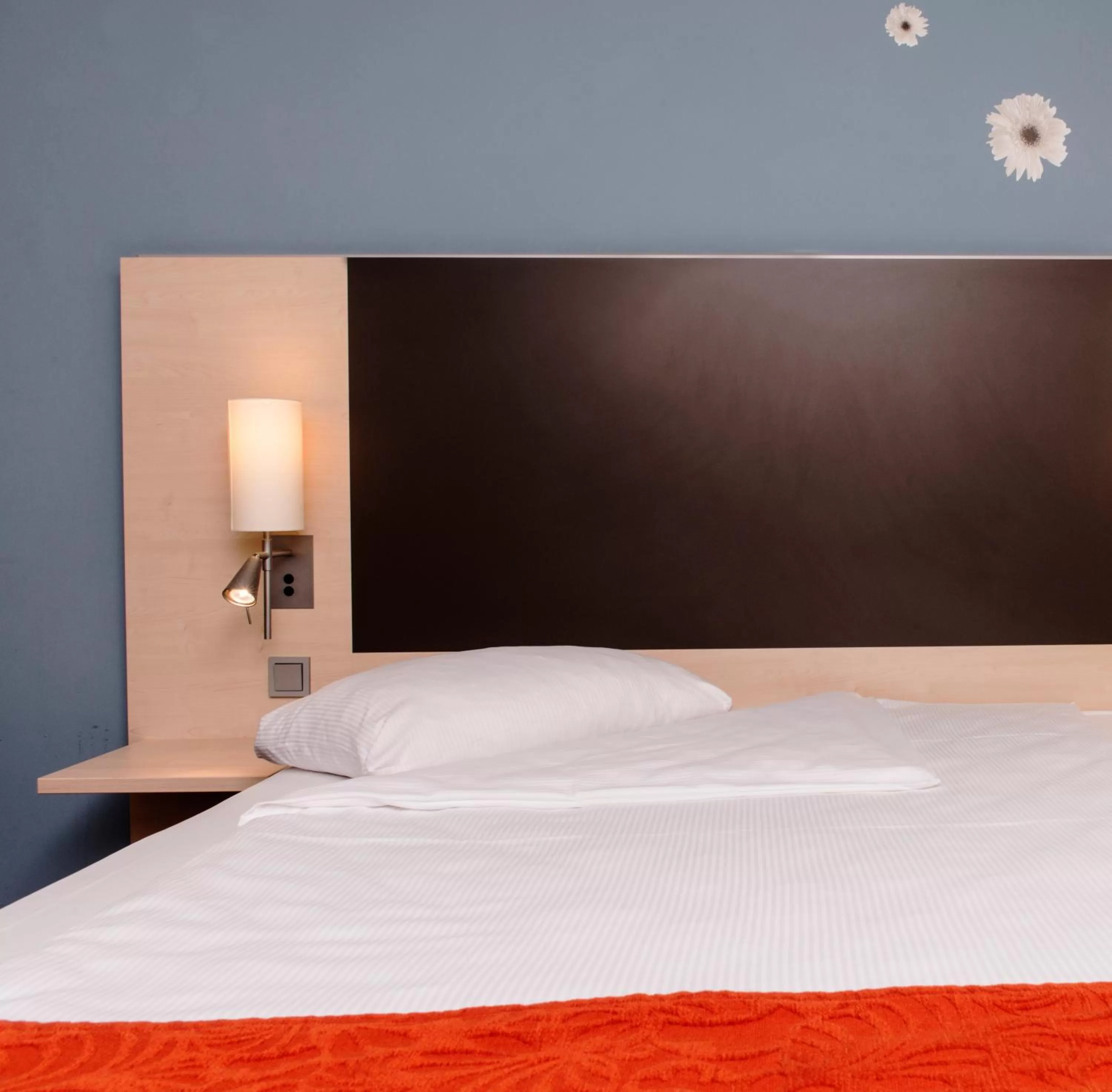 Decorative detail, Bed in Mercure Bonn Hardtberg