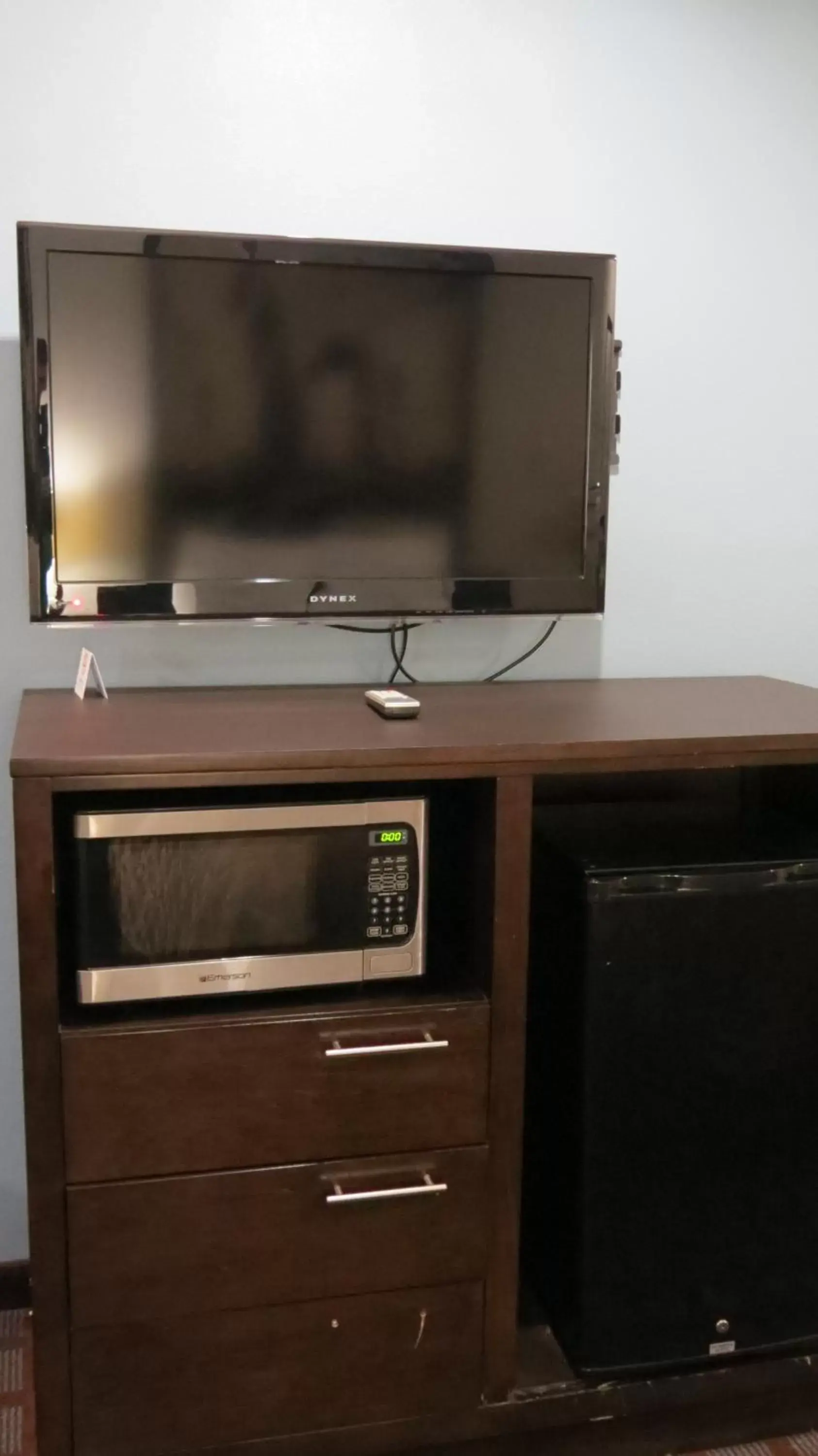 TV and multimedia, TV/Entertainment Center in Super 8 by Wyndham Houston North I-45