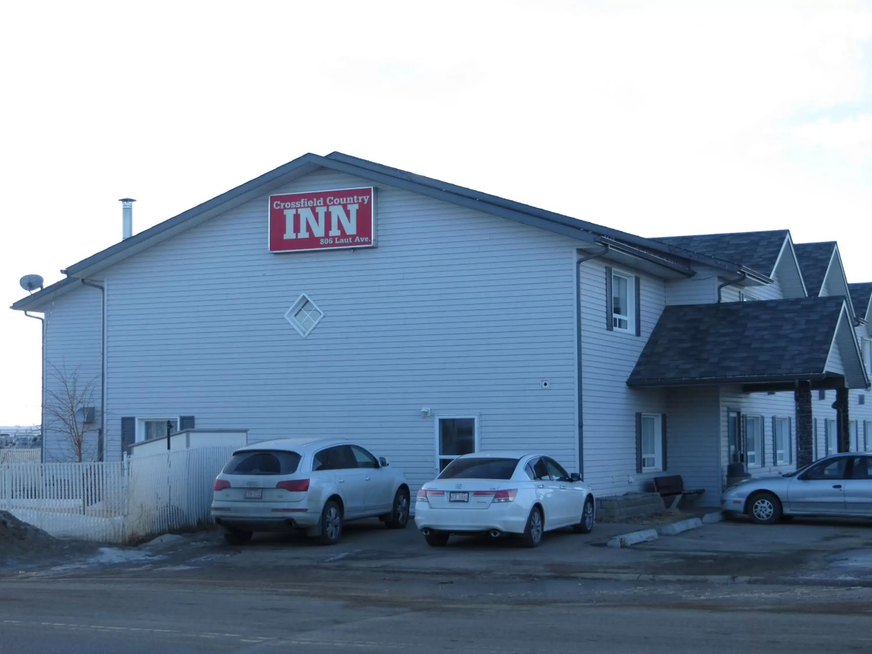 Facade/entrance, Property Building in Crossfield Country Inn