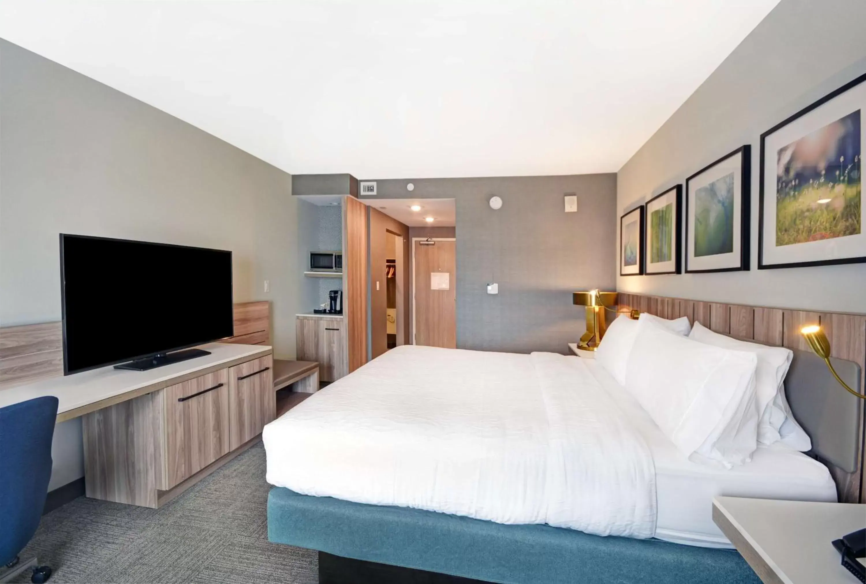 Bedroom, Bed in Hilton Garden Inn Houston Hobby Airport